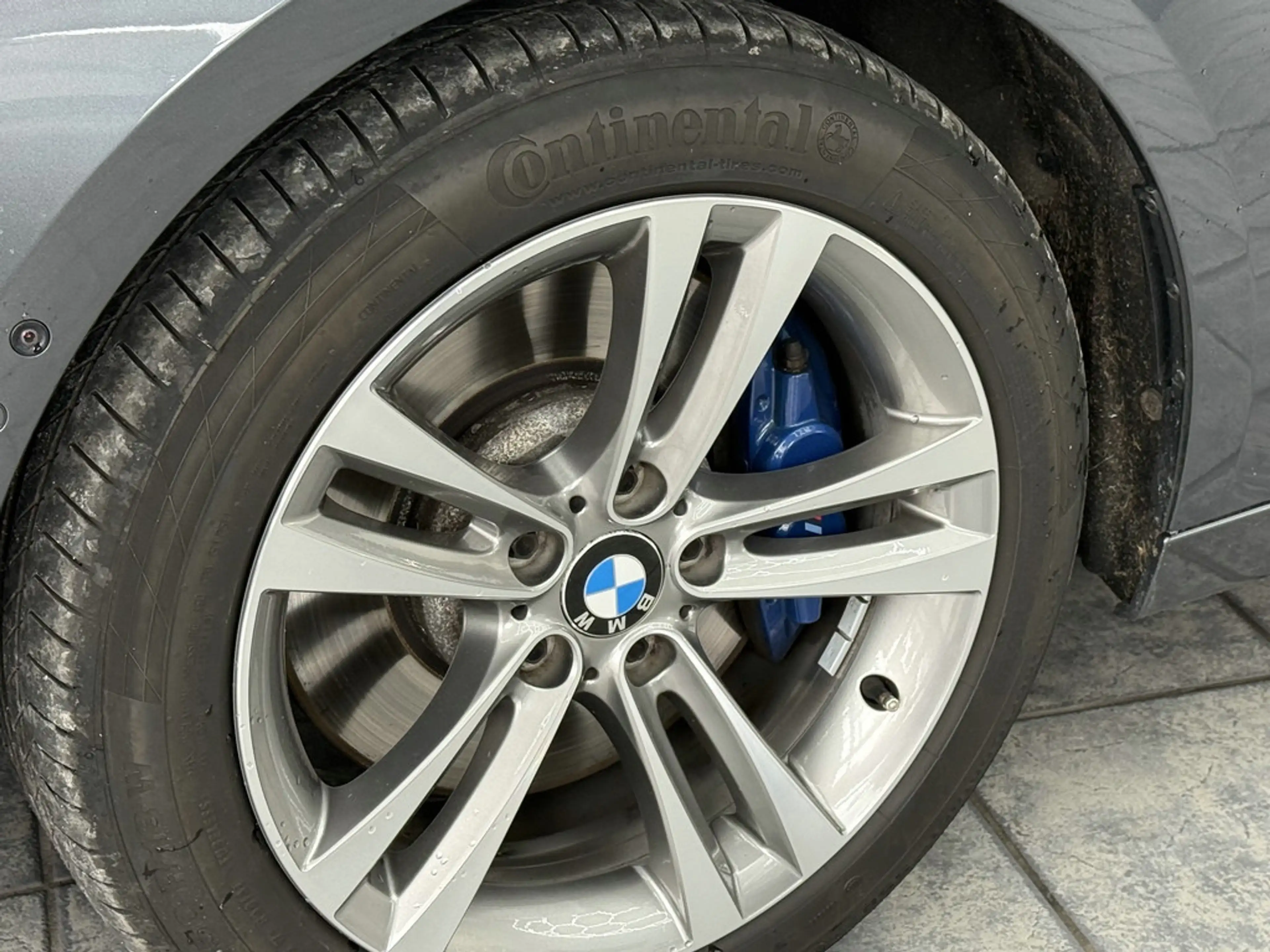 BMW 335 iA xDrive Sport Line, HUD, Pano — photo 7