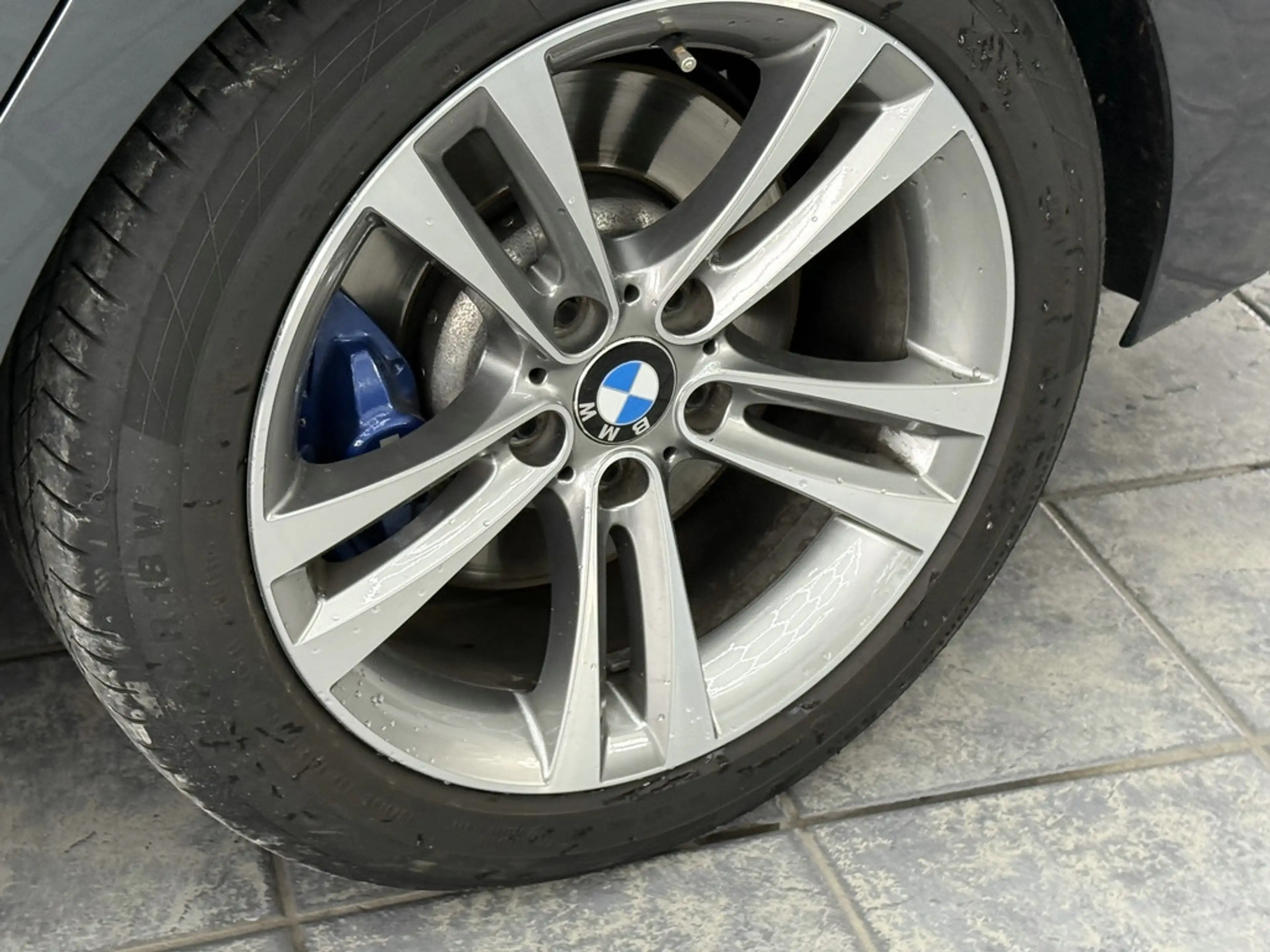BMW 335 iA xDrive Sport Line, HUD, Pano — photo 8