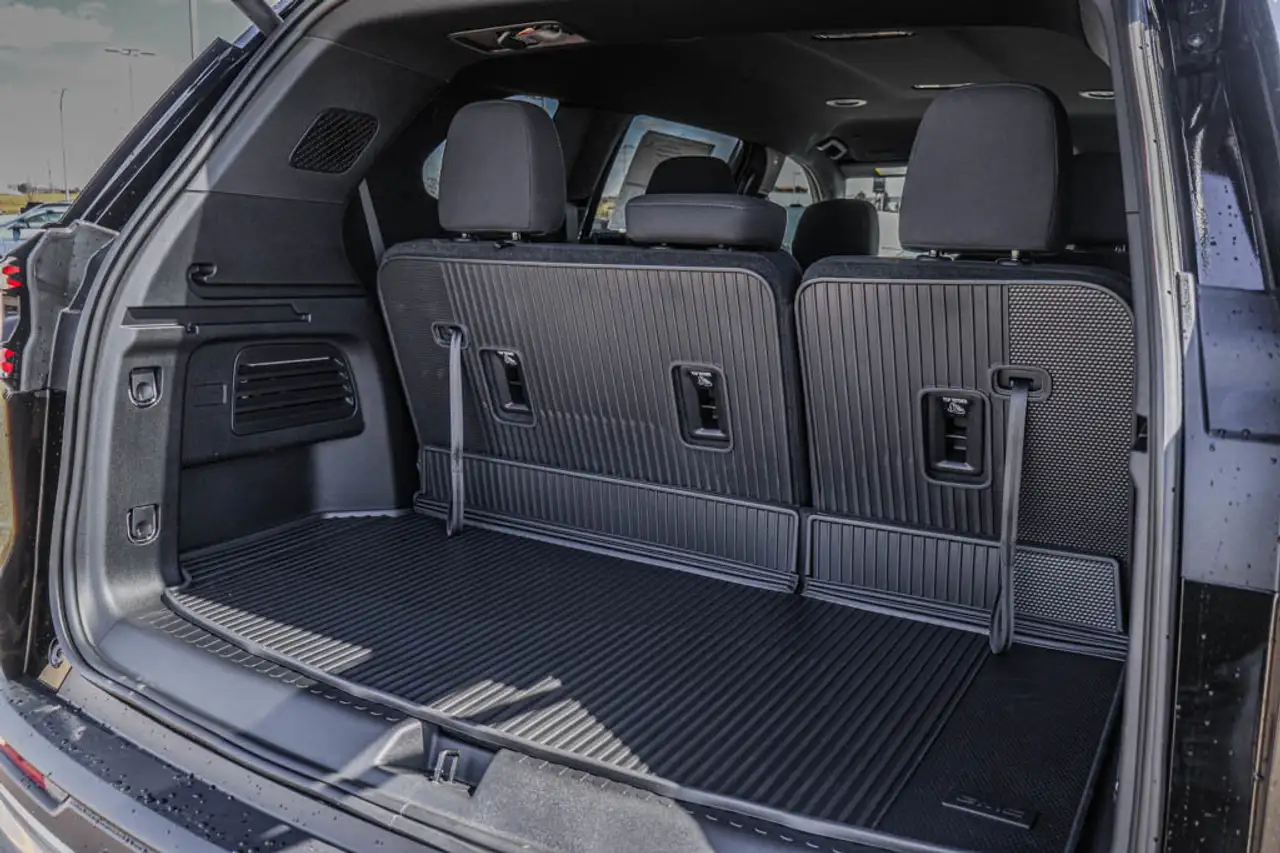GMC Acadia снимка GMC Acadia