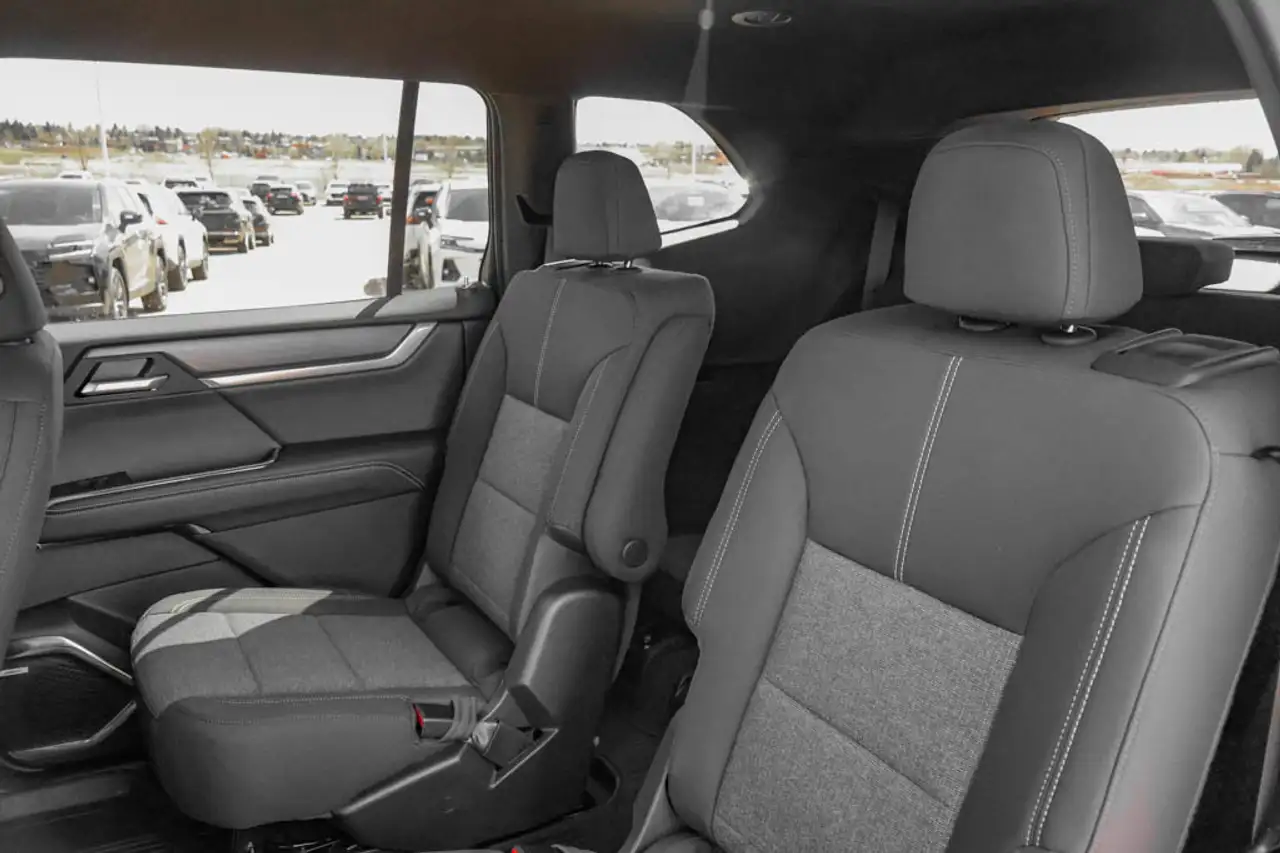 GMC Acadia снимка GMC Acadia