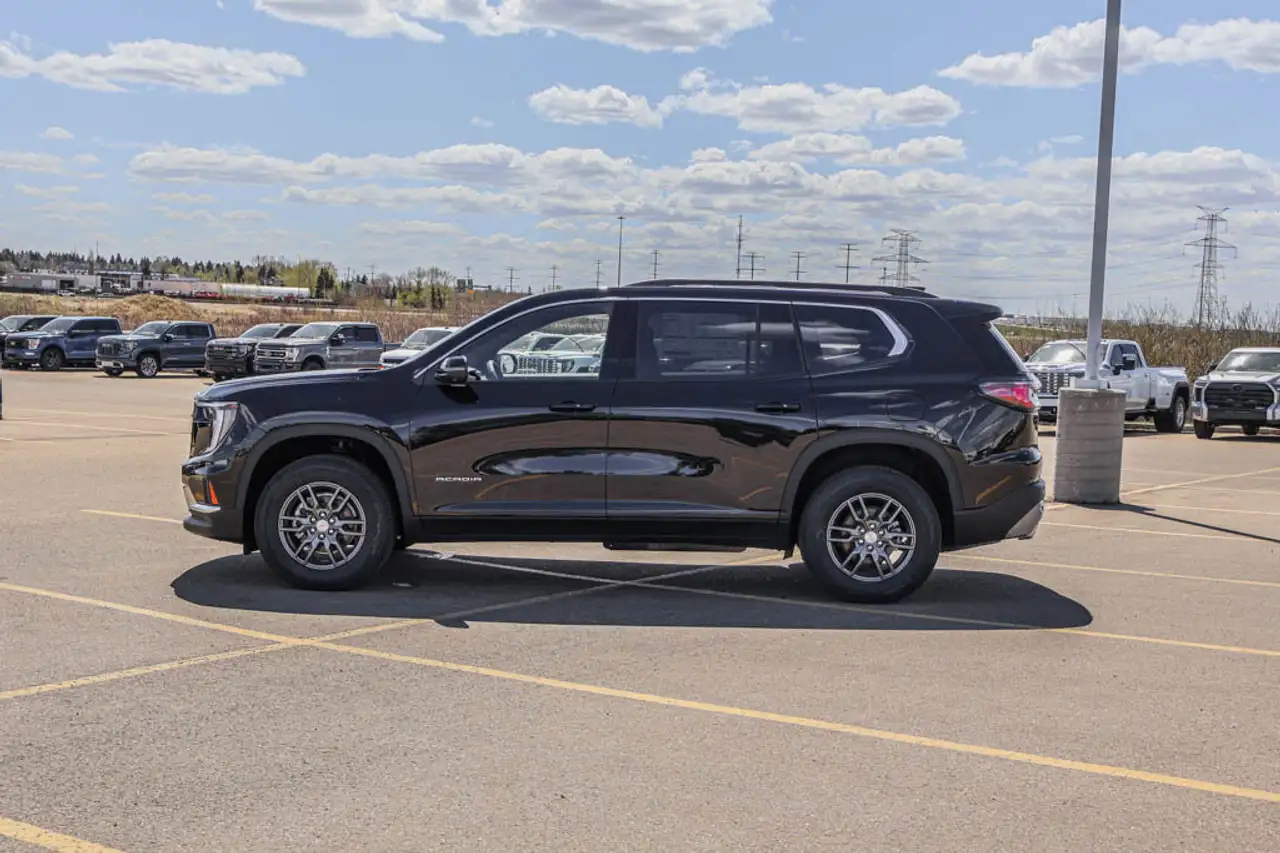 GMC Acadia снимка GMC Acadia