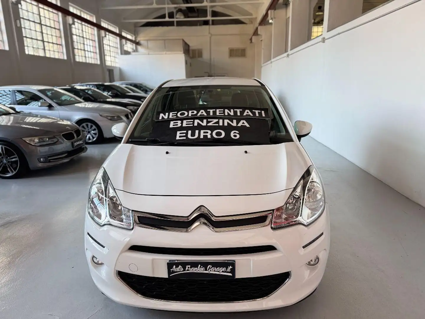 Citroen C3 PureTech 82 Exclusive Blanc - 2