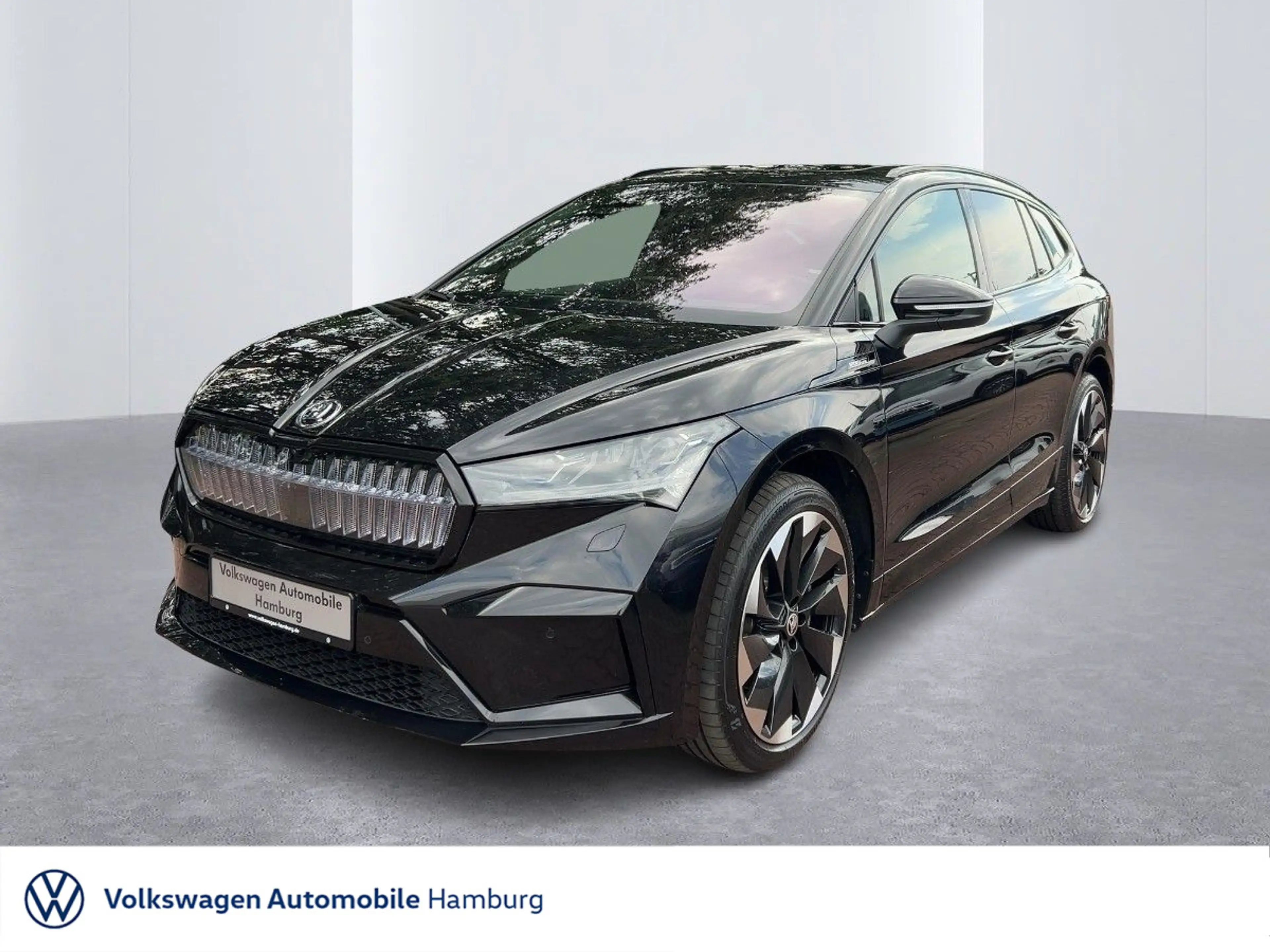 Skoda Enyaq iV 80x Sportline AHK Pano Sitzhzg