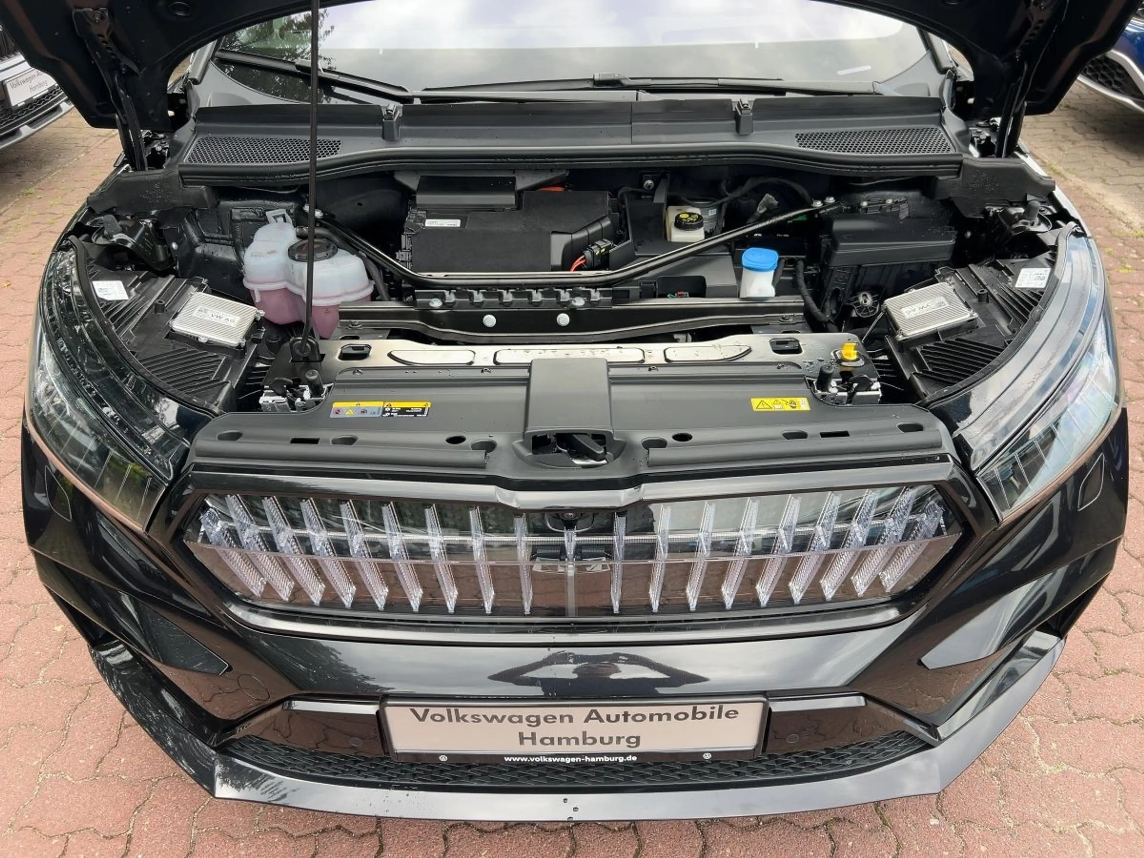 Skoda Enyaq iV 80x Sportline AHK Pano Sitzhzg — photo 12