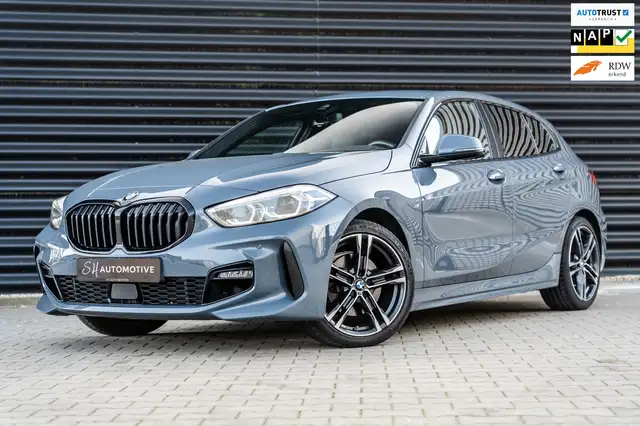 BMW 118 1-serie 118i Executive M Sport / CARPLAY / STOELVE