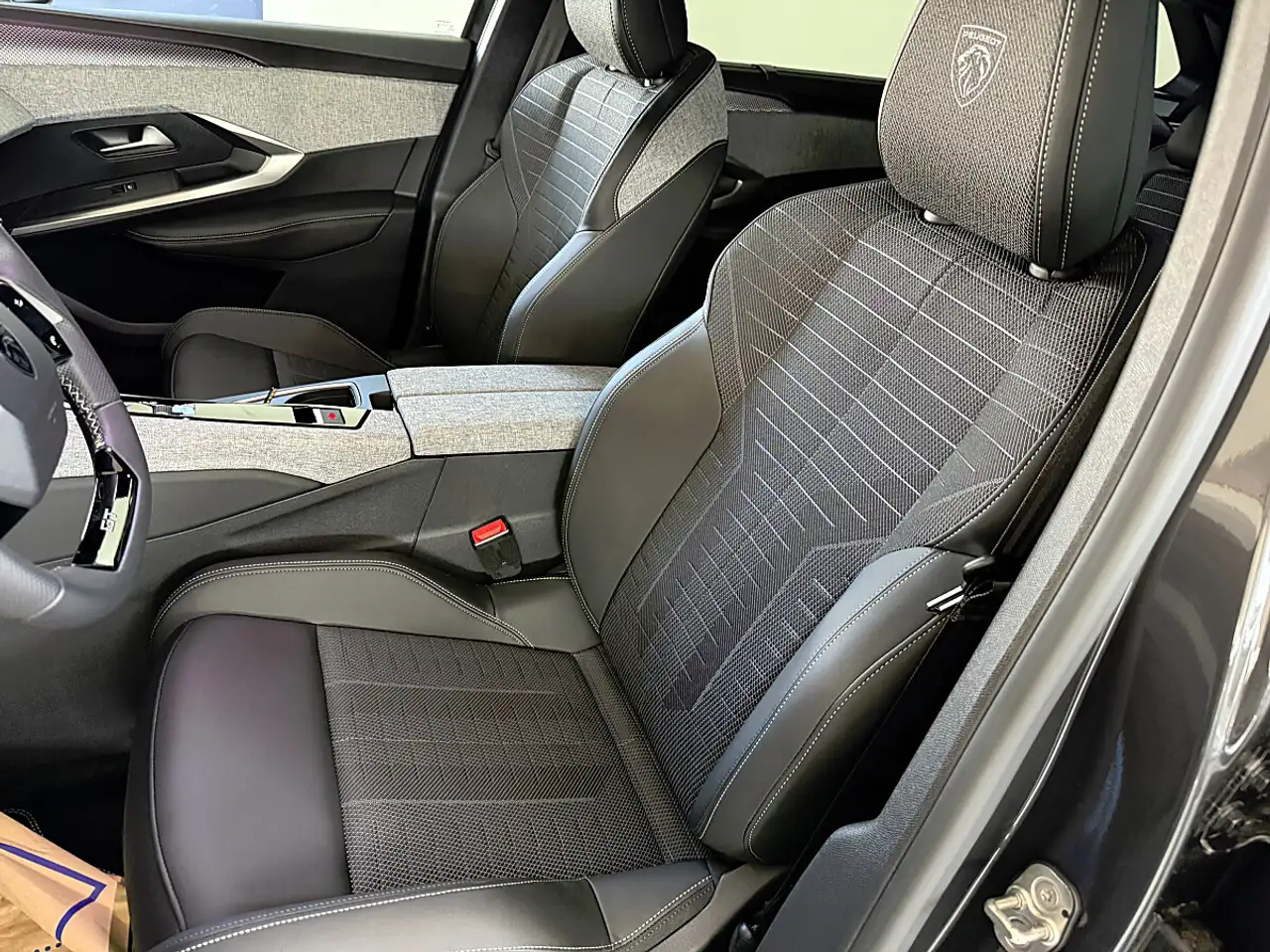 Peugeot 5008 2026 — фото 11