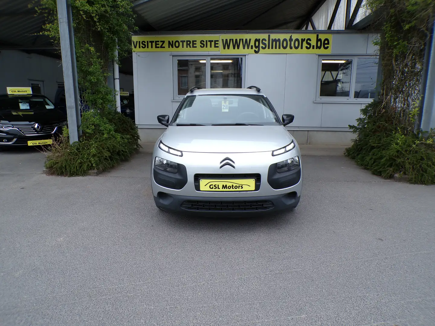 Citroen C4 Cactus 1.6BlueHDi 100cv gris 07/16 Airco GPS Cruise Radio Gris - 2