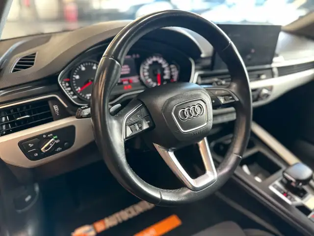Audi A4 Avant view 11