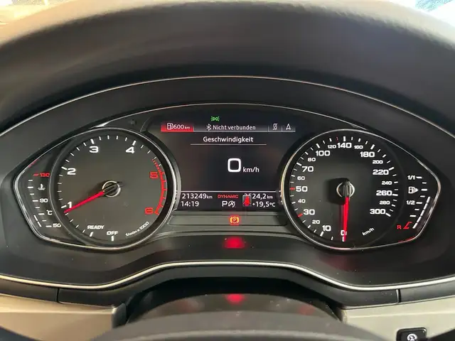 Audi A4 Avant view 13