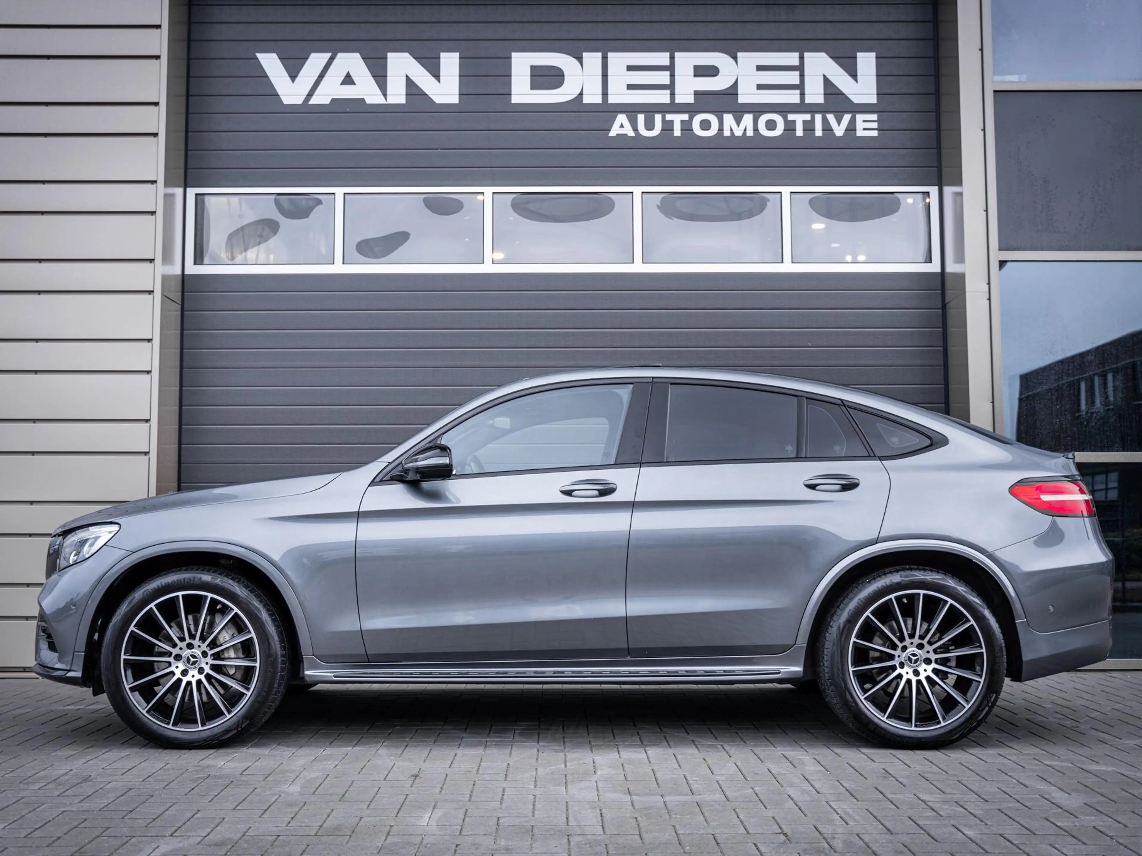 Mercedes-Benz GLC 250 Coupé 4MATIC Business Solution AMG | Pano | AIRMAT — photo 9
