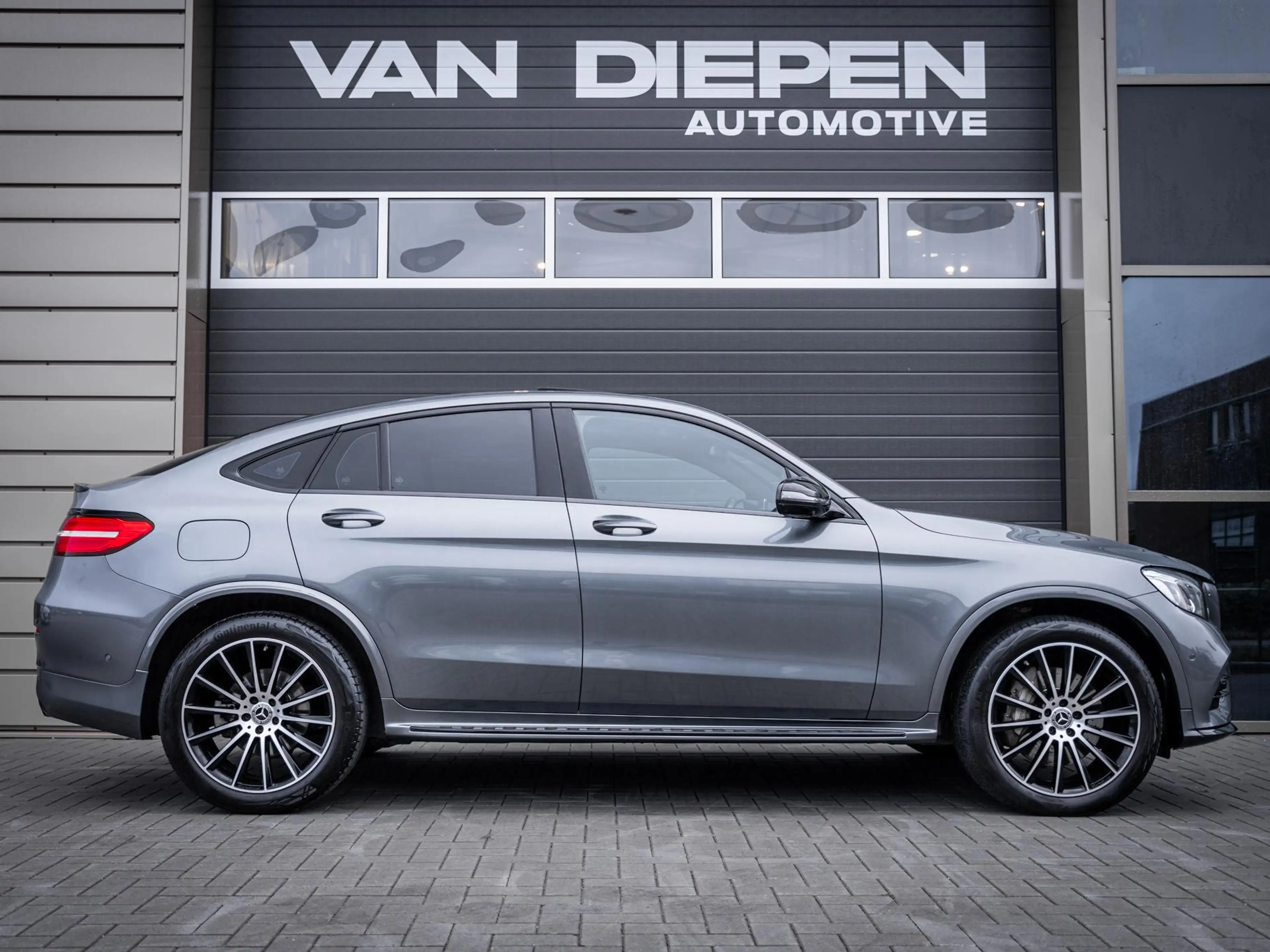 Mercedes-Benz GLC 250 Coupé 4MATIC Business Solution AMG | Pano | AIRMAT — photo 5