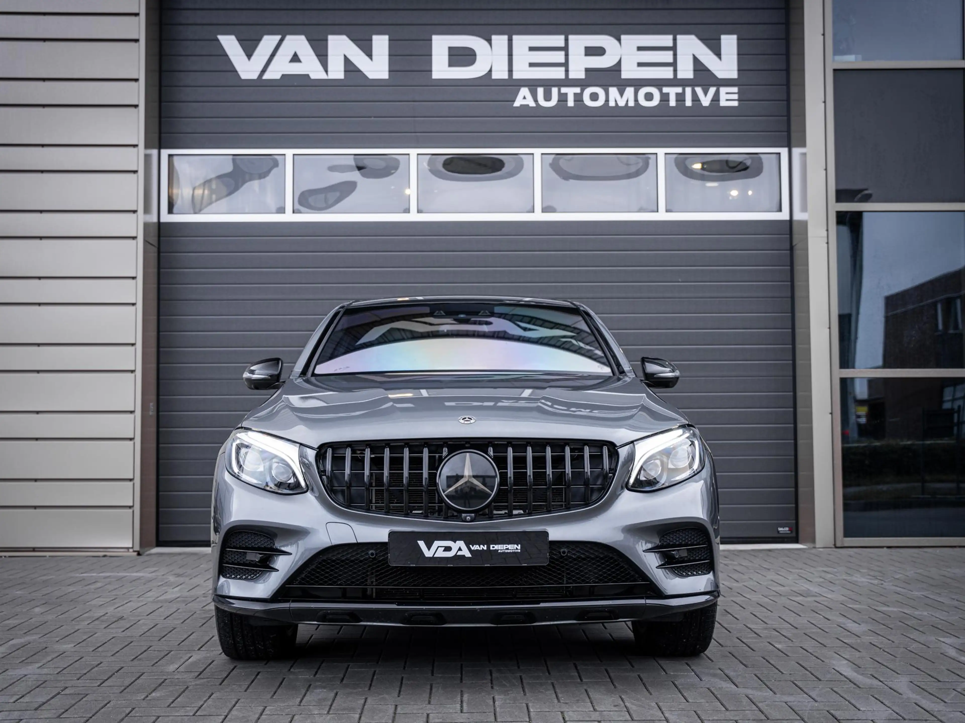 Mercedes-Benz GLC 250 Coupé 4MATIC Business Solution AMG | Pano | AIRMAT — photo 3