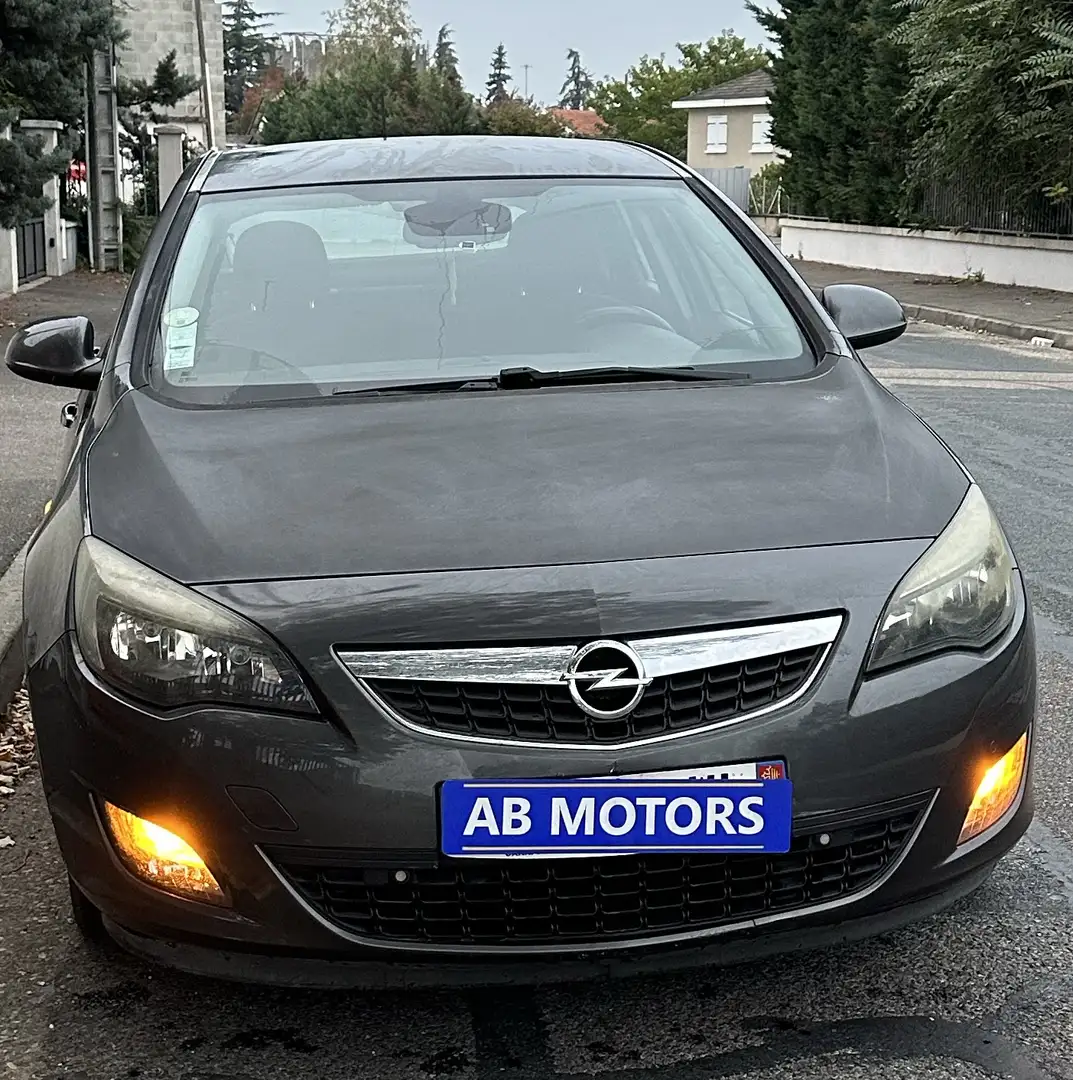 Opel Astra 1.7 CDTI 125 ch FAP Cosmo - 2