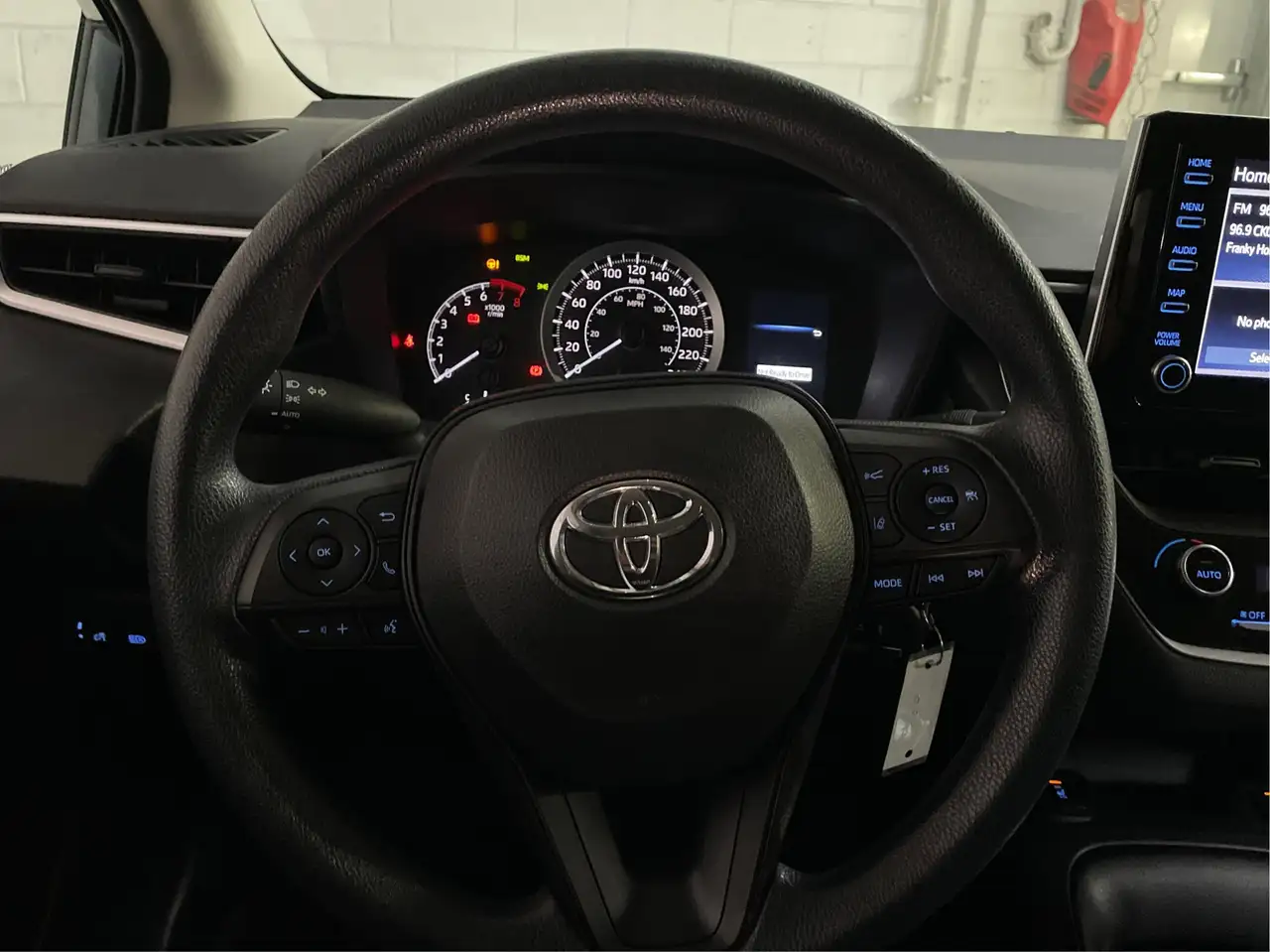 Toyota Corolla снимка Toyota Corolla