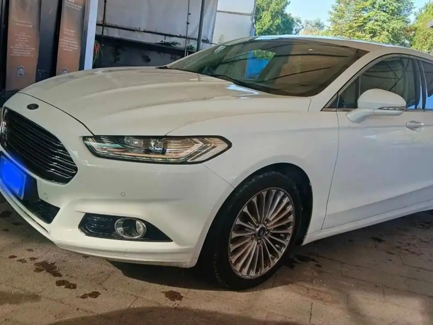 Ford Mondeo Titanium Blanc - 2