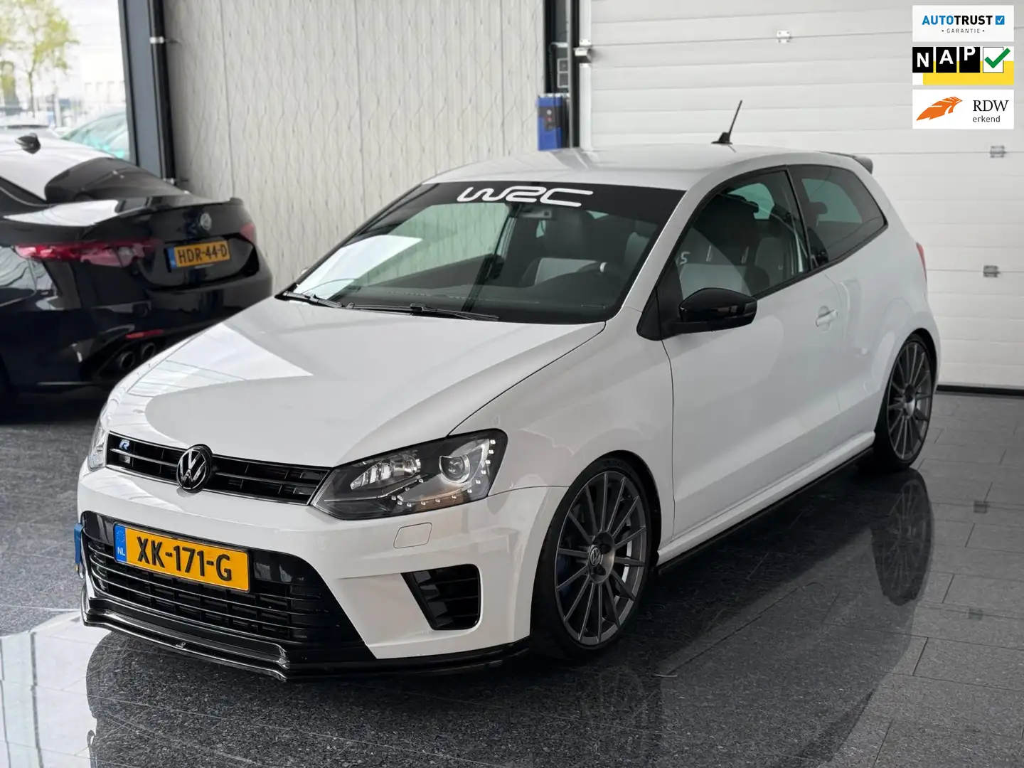 Volkswagen Polo 2.0 TSI R WRC Street 2013 220PK Milltek Nette auto Wit - 1