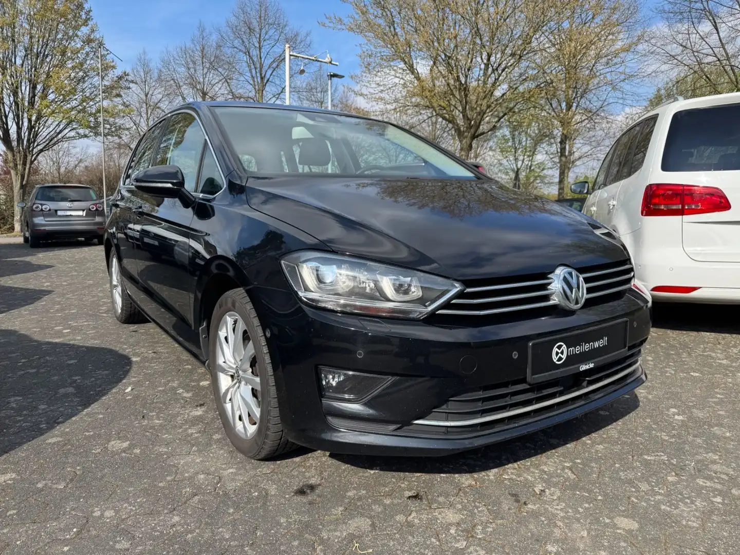 Volkswagen Golf Sportsvan VII Highline BMT 2.0 TDI DSG ACC Noir - 1