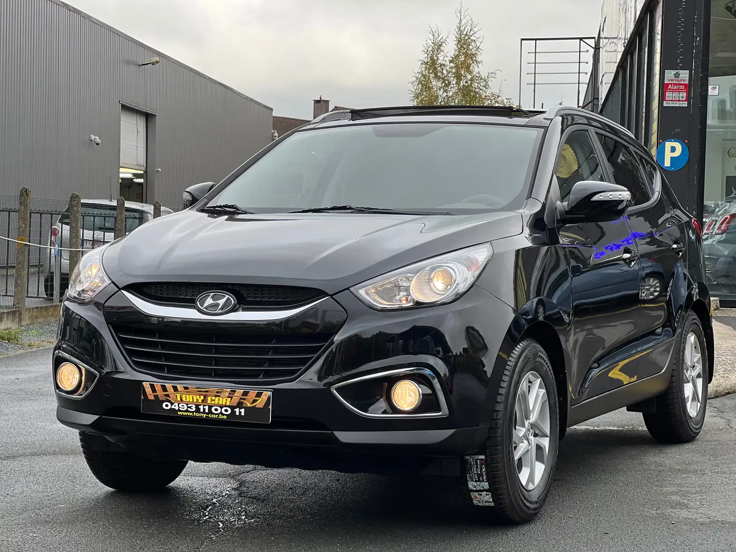 Hyundai iX35 iX35 2.0i 2WD*boîte auto*NAVI*CAMERA*CUIR*PANO* Noir - 2