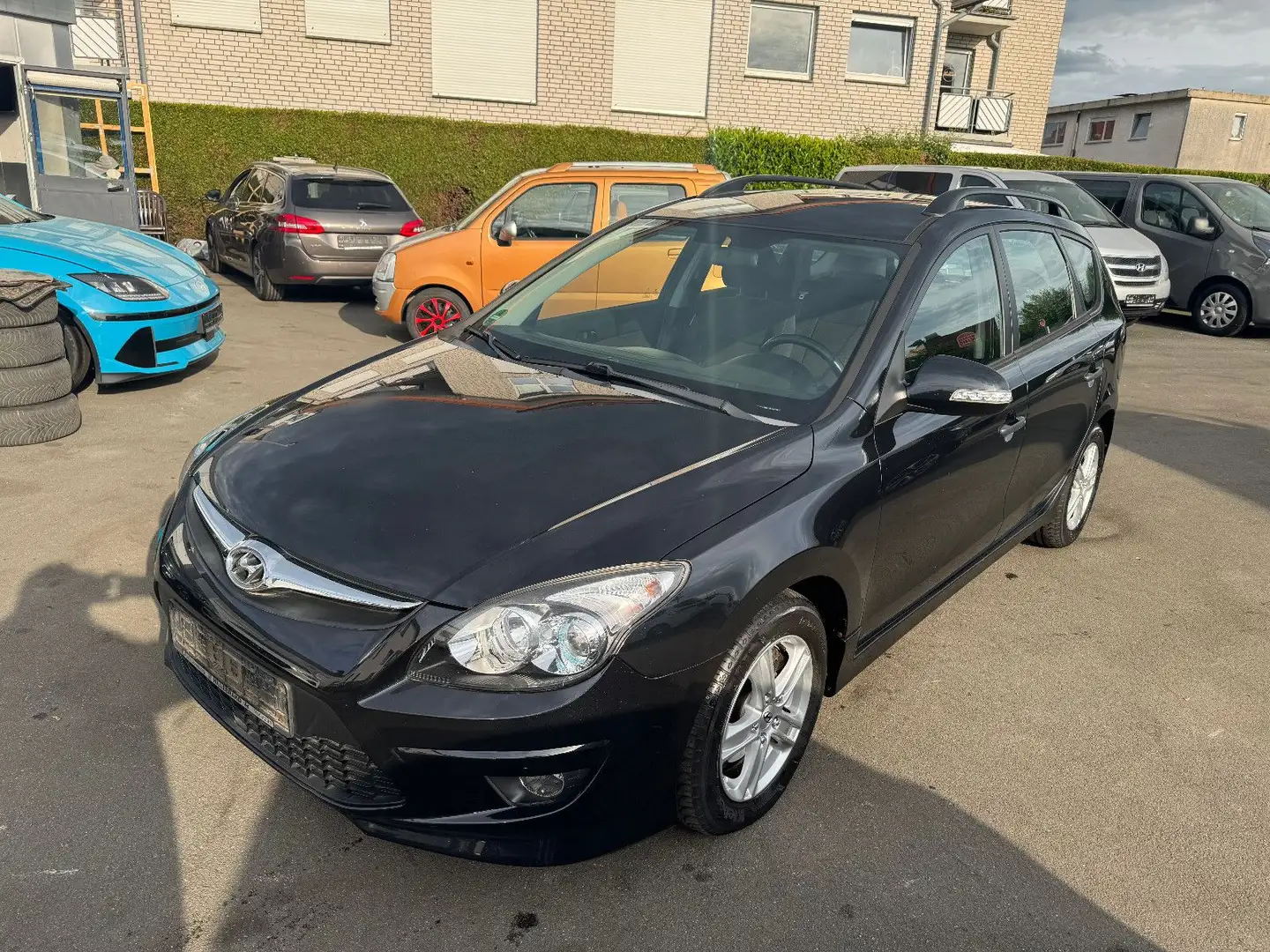 Hyundai i30 cw Classic Schwarz - 2
