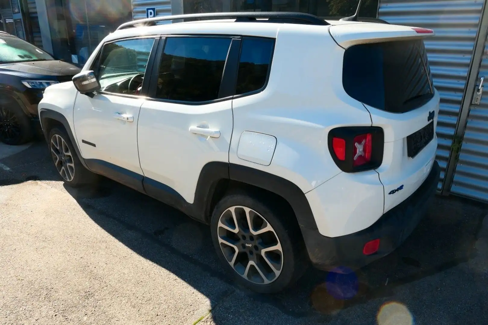 Jeep Renegade S Plug-In-Hybrid 4xe - MOTORSCHADEN Weiß - 2