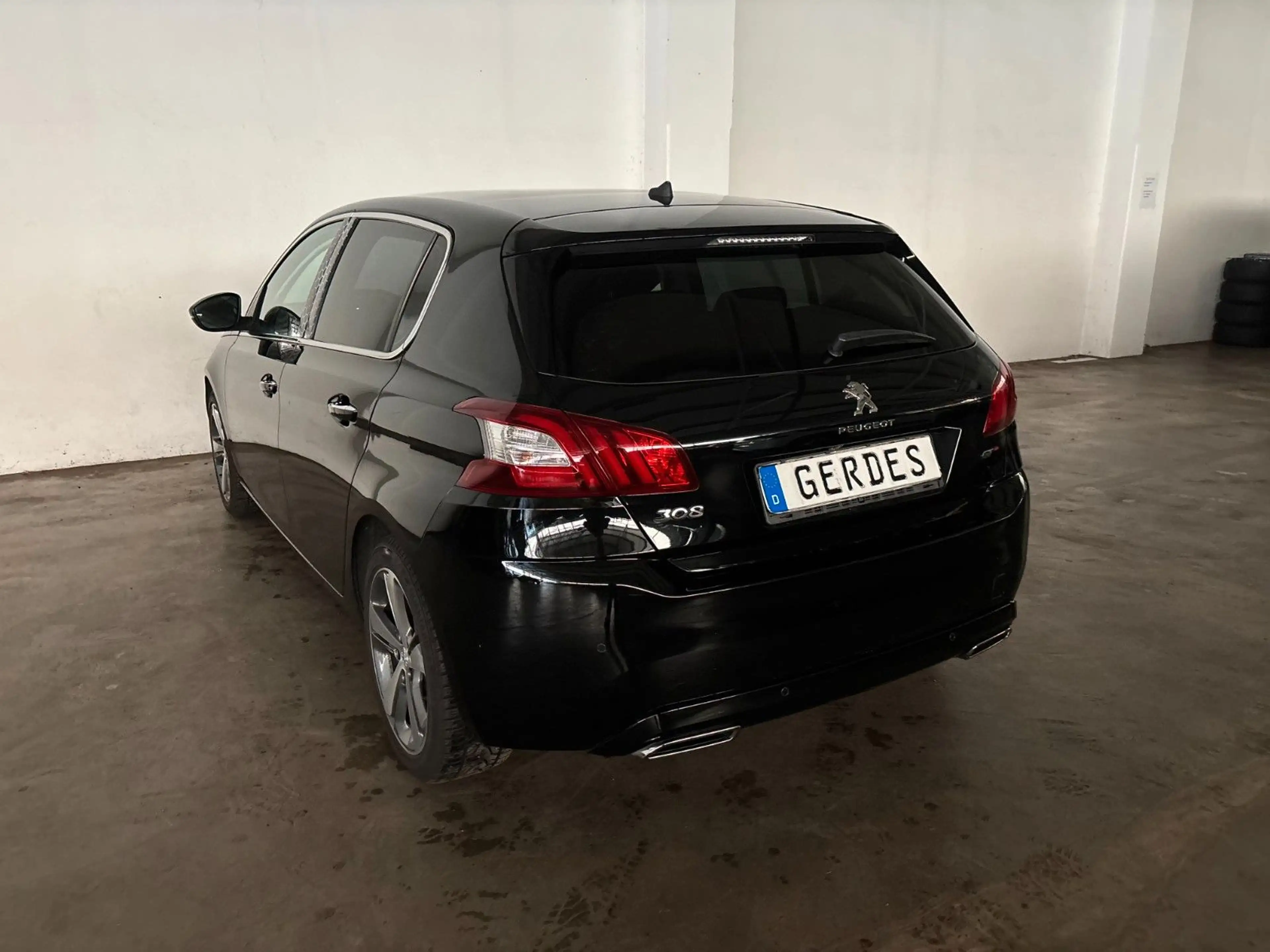 Peugeot 308 Allure — photo 10