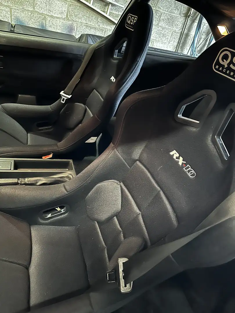 BMW 325 325i Rood - 2