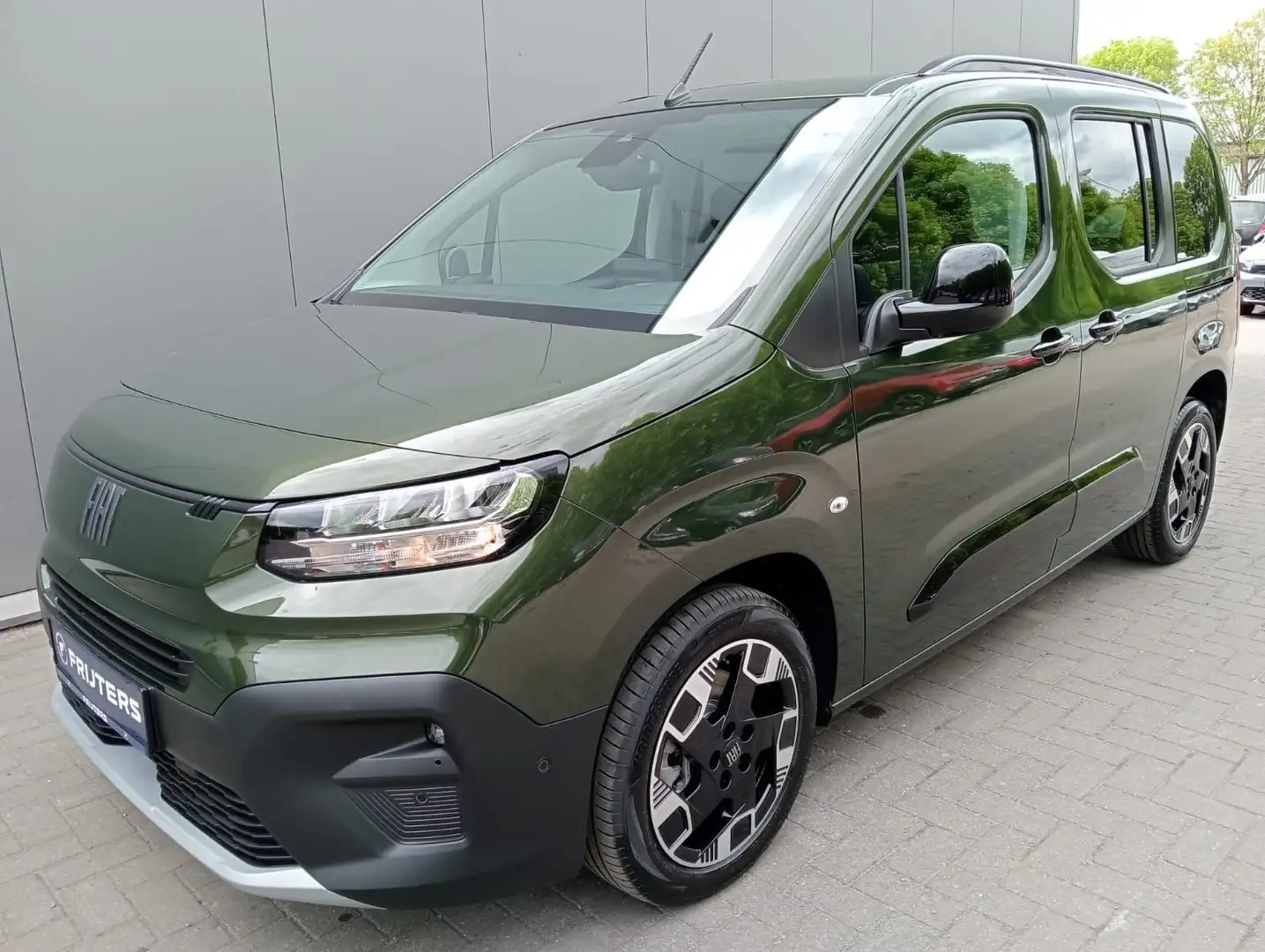 Fiat Doblo PC SERIE 3 Small 1.2 Turbo S&S MT6 110 PK Vert - 1