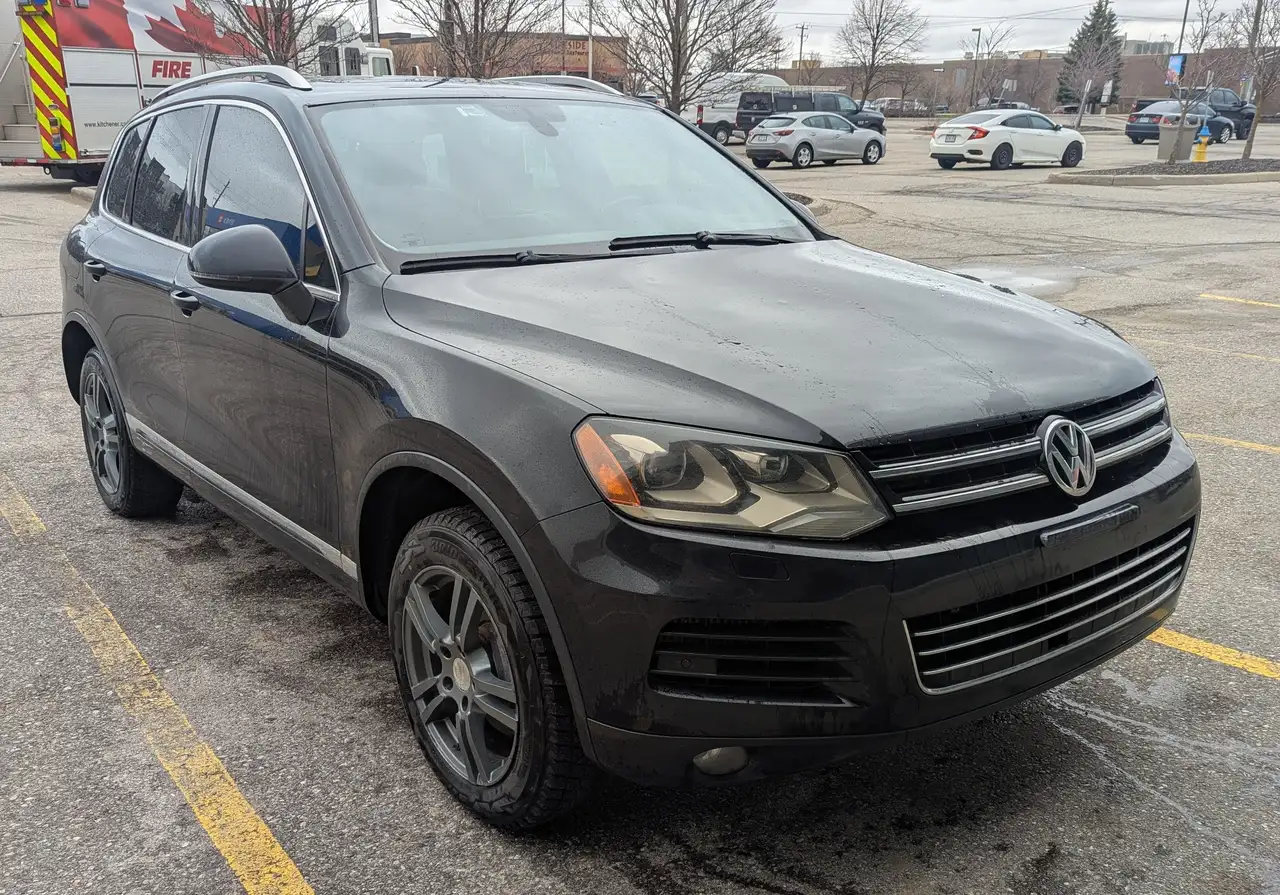 Volkswagen Touareg снимка Volkswagen Touareg