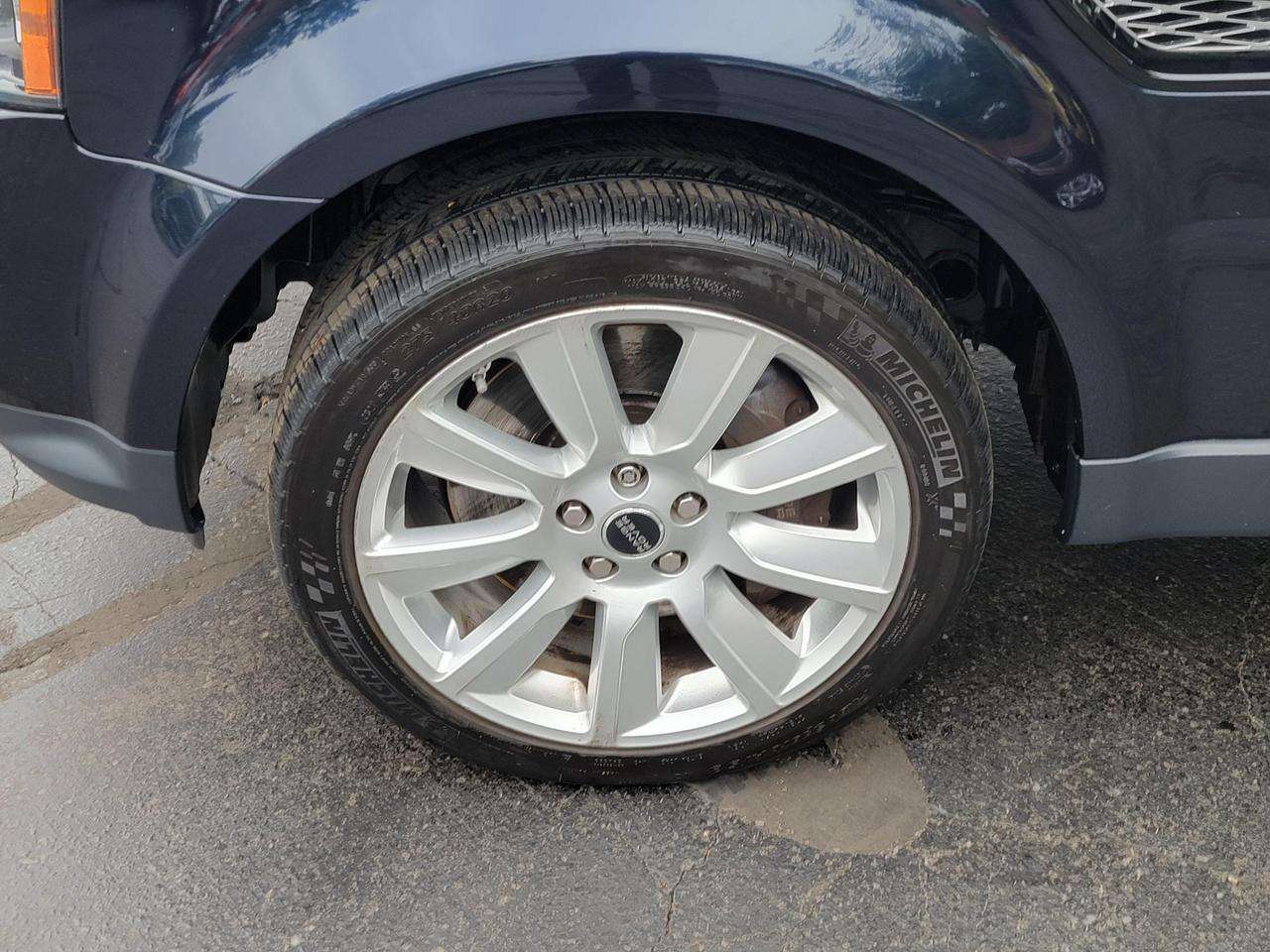2012 Land Rover Range Rover Sport 4WD 4dr SC thumb 8