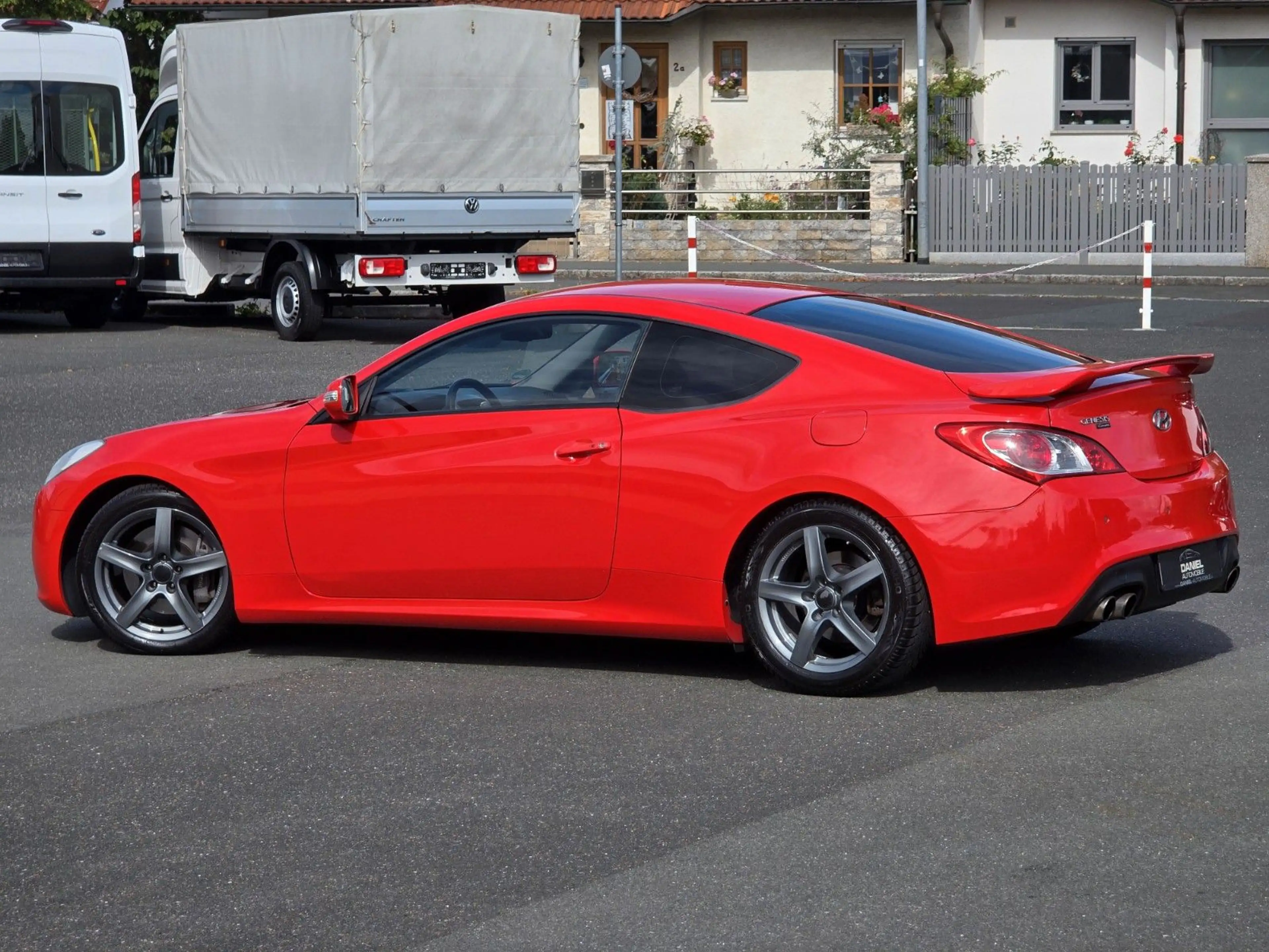 Hyundai Genesis 3.8 V6 Coupe AUTOMATIK+LEDER+NAVI+2.HAND — photo 4