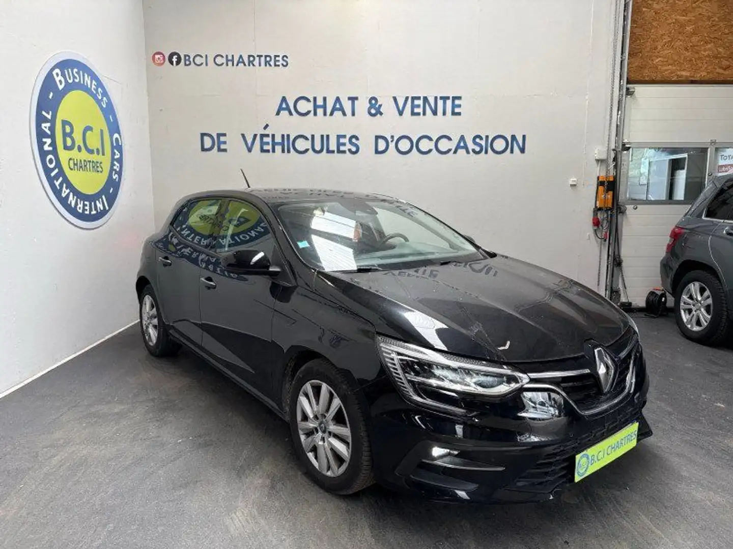 Renault Megane IV 1.6 E-TECH PLUG-IN 160CH BUSINESS -21N Negro - 2