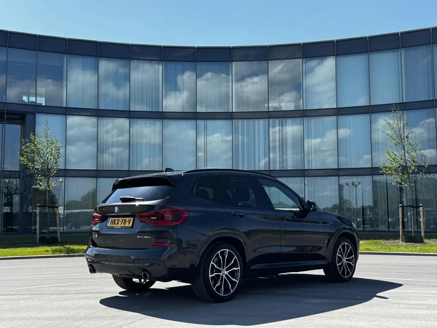 BMW X3 xDrive30e High Executive M-Sport Pano HUD Harman Gris - 2