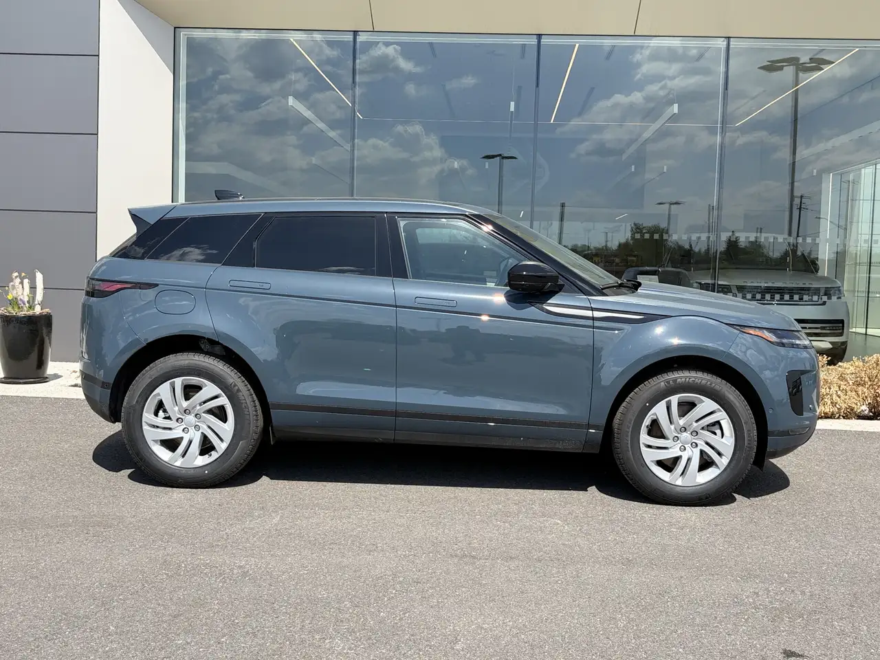 Land Rover Range Rover Evoque снимка Land Rover Range Rover Evoque