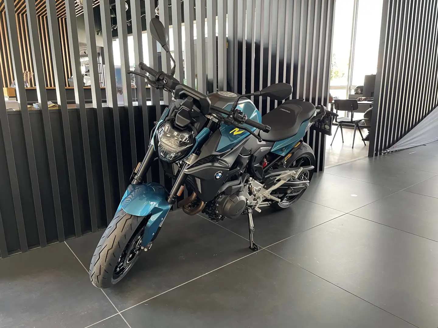 BMW F 900 R Braun - 1
