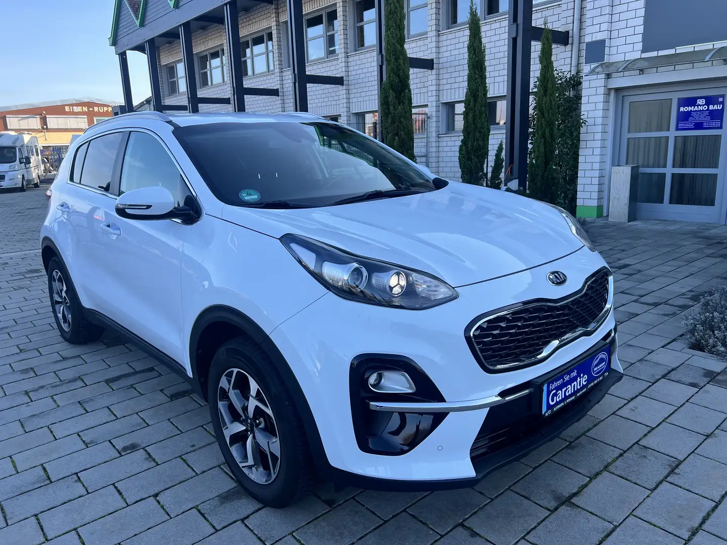 Kia Sportage Vision 2WD Blanc - 1