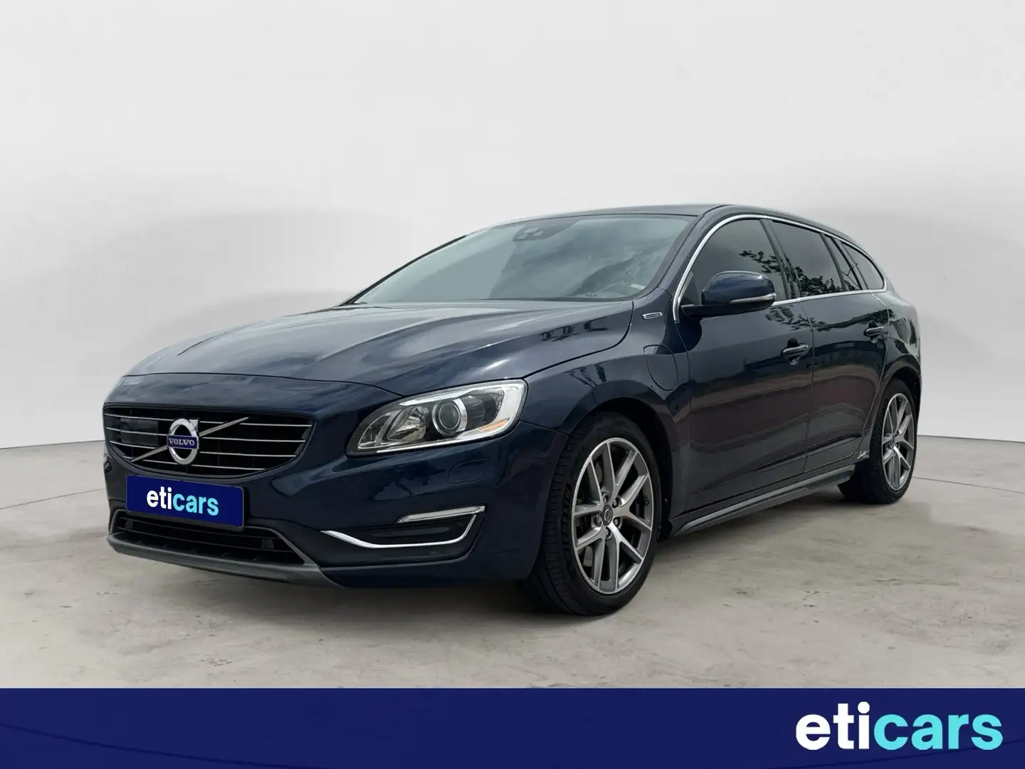 Volvo V60 2.4 D6 Híbrido AWD Auto Bleu - 1