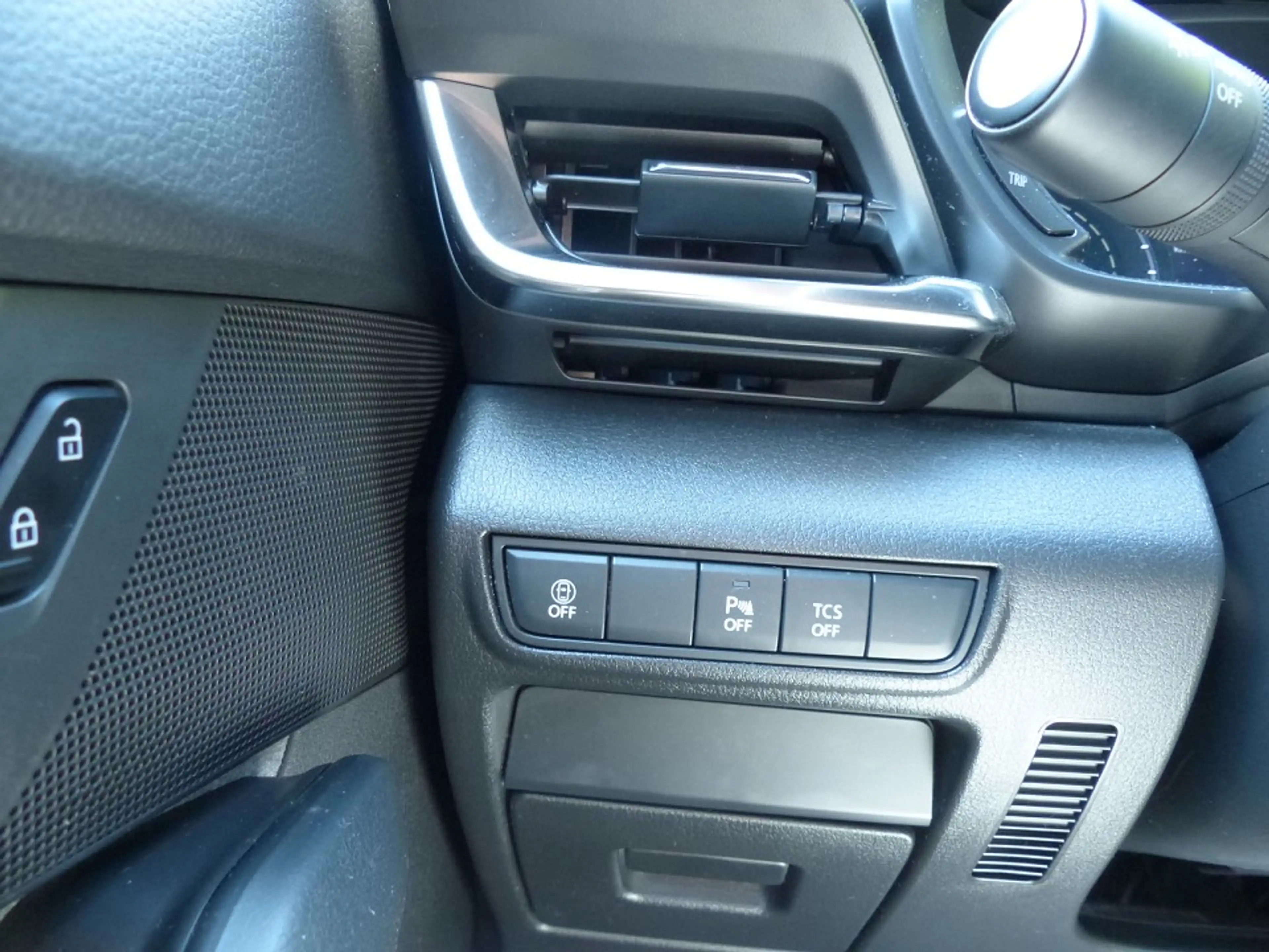 Mazda MX-30 35,5 kWh e-SKYACTIV EV 145 PS — photo 15
