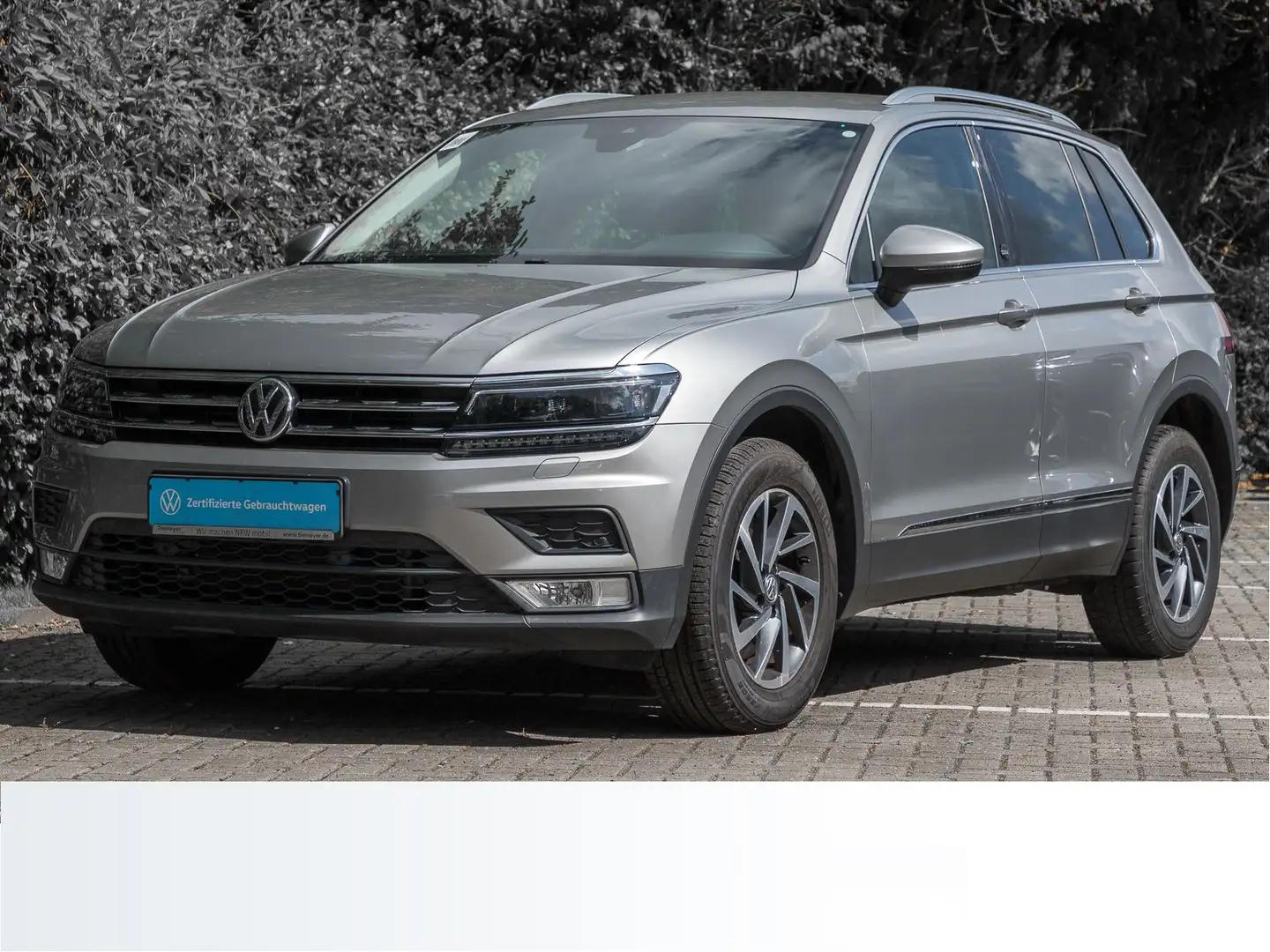Volkswagen Tiguan 2.0 TSI 4M SOUND AHK LED SITZHZ PDC Silber - 2