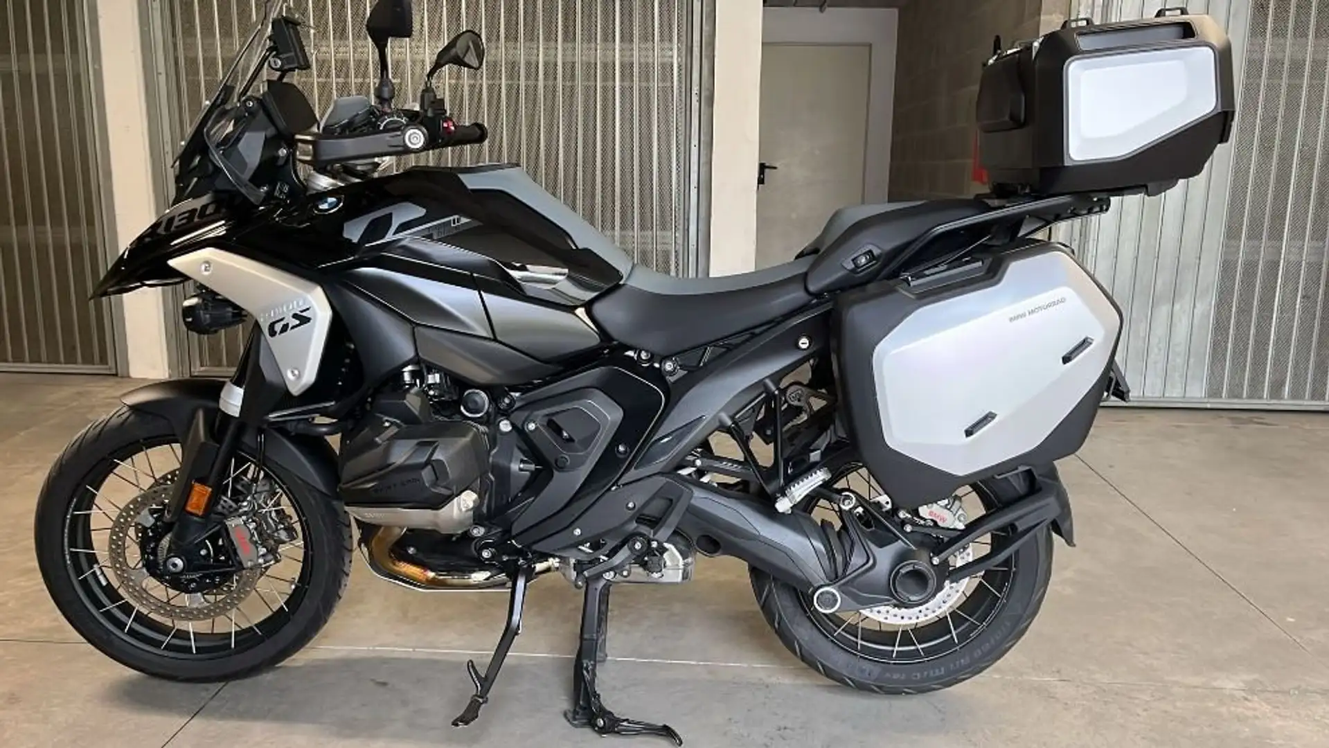 BMW R 1300 GS Nero - 1