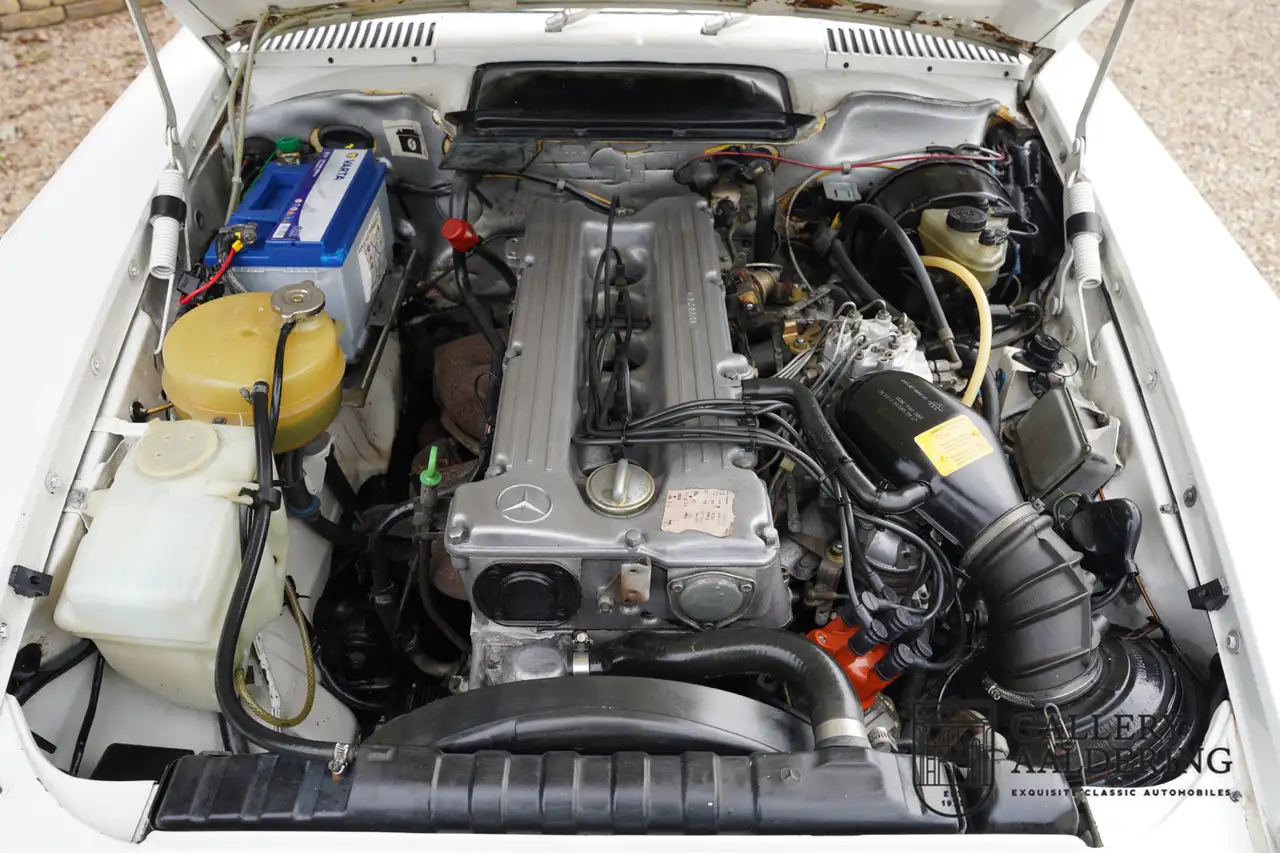 Mercedes-Benz SL 280 R107 Nice and original condition, Executed from fa, foto 4