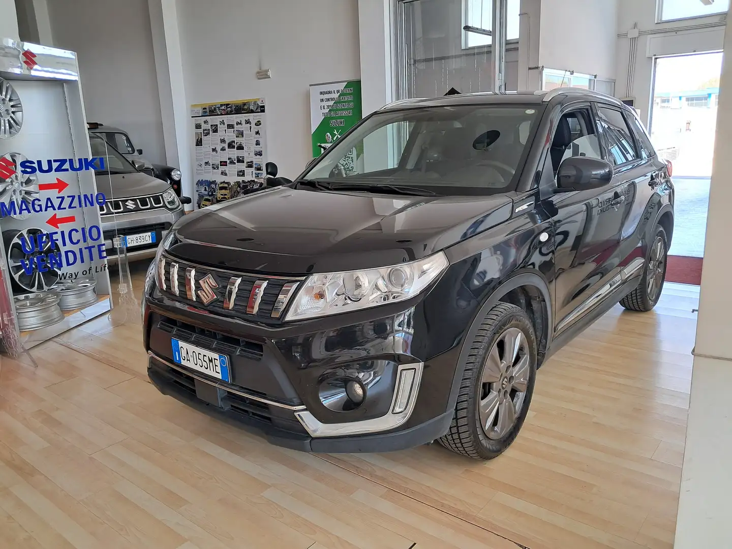 Suzuki Vitara Vitara II 2018 1.0 boosterjet Cool 2wd Negro - 1
