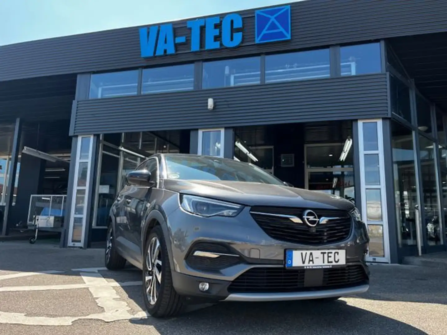 Opel Grandland X Grandland (X) Ultimate PANO/NAVI/360GRAD Grau - 1