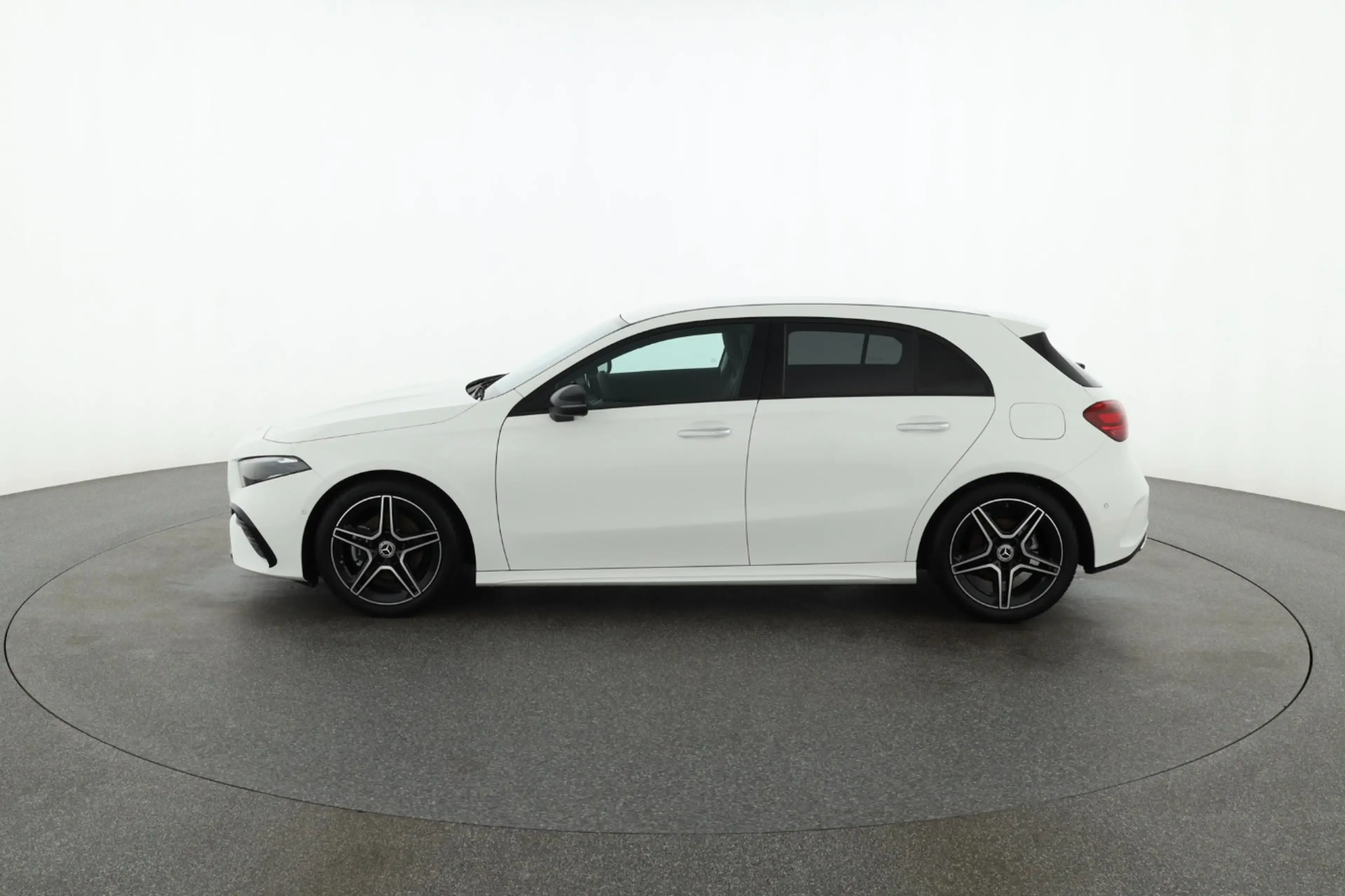 Mercedes-Benz A 180 d Kompaktlimousine Österreich-Edition Cam — photo 5