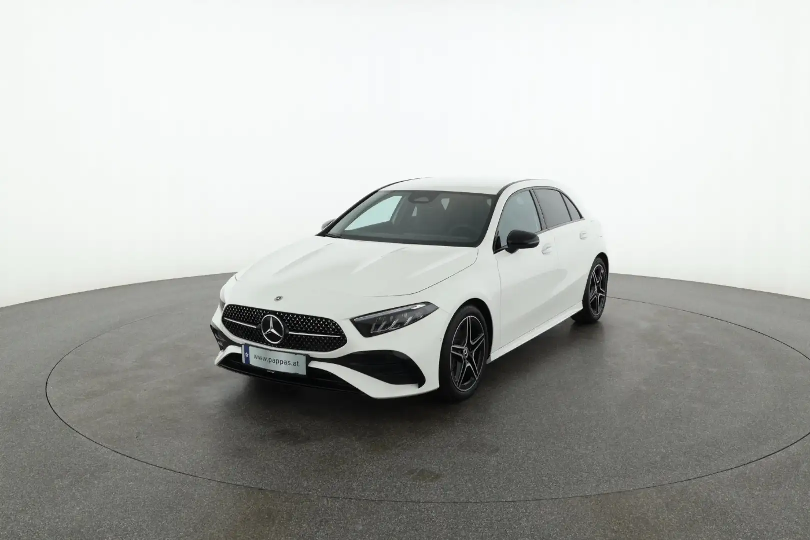 Mercedes-Benz A 180 d Kompaktlimousine Österreich-Edition Cam Weiß - 2