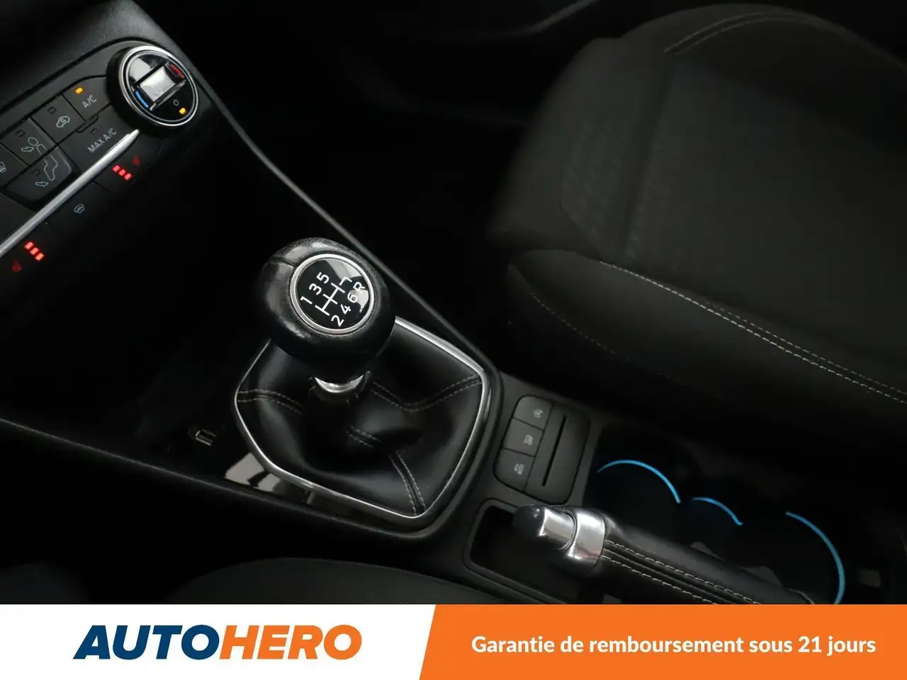 Ford Fiesta 5 portes — photo 24