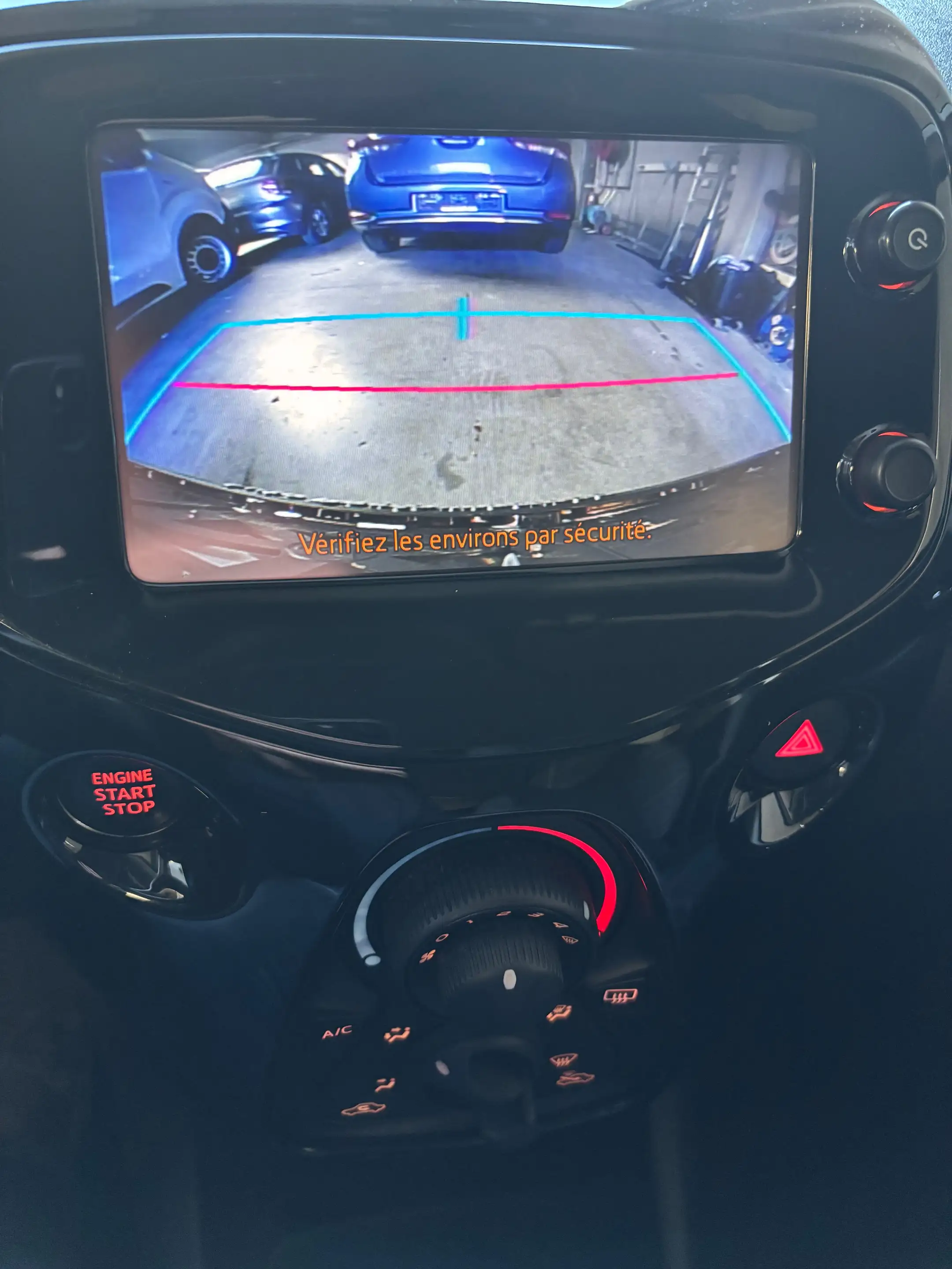 Peugeot 108 Automatique 1.0 VTi Access — photo 12