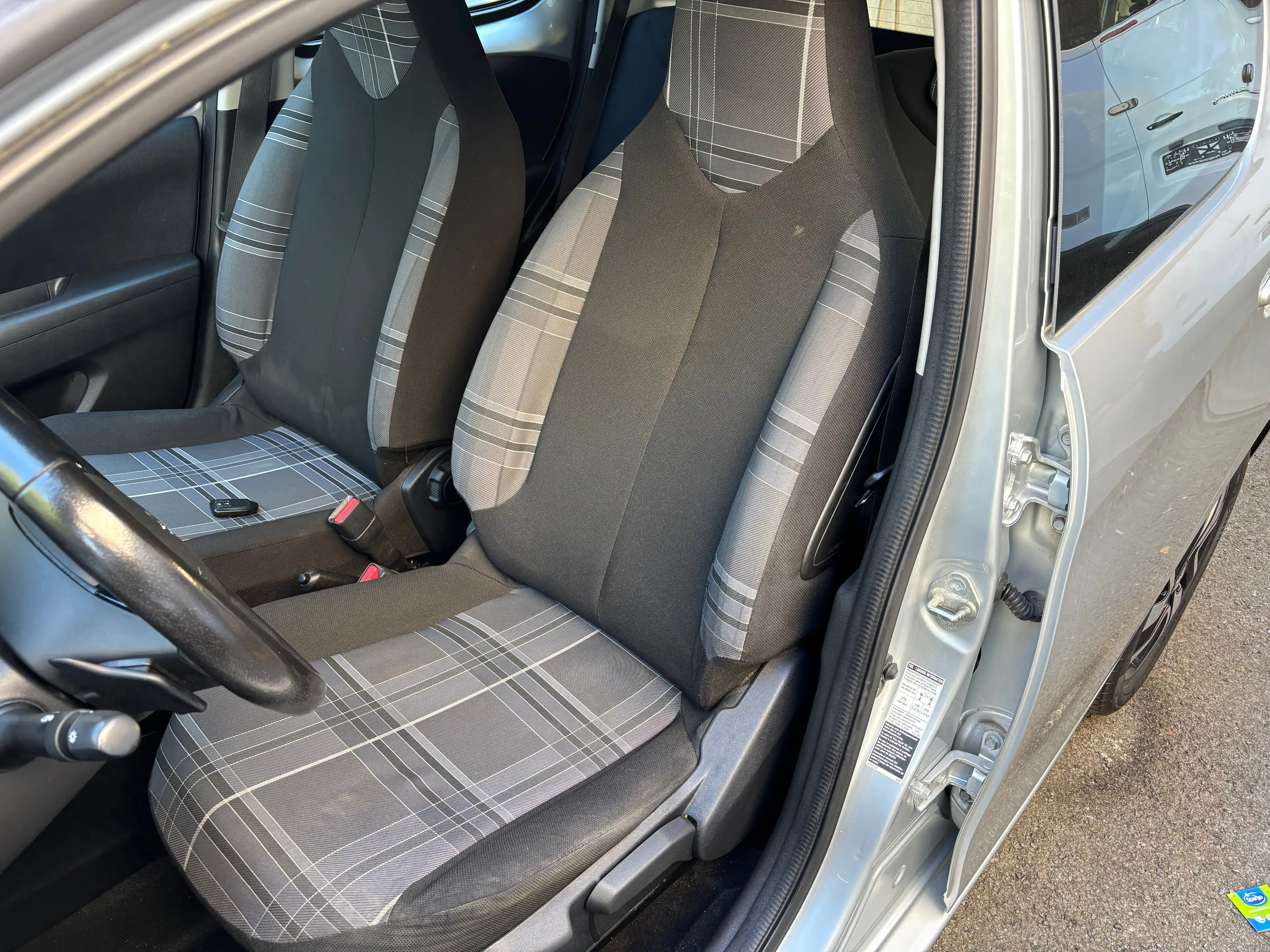 Peugeot 108 Automatique 1.0 VTi Access — photo 15