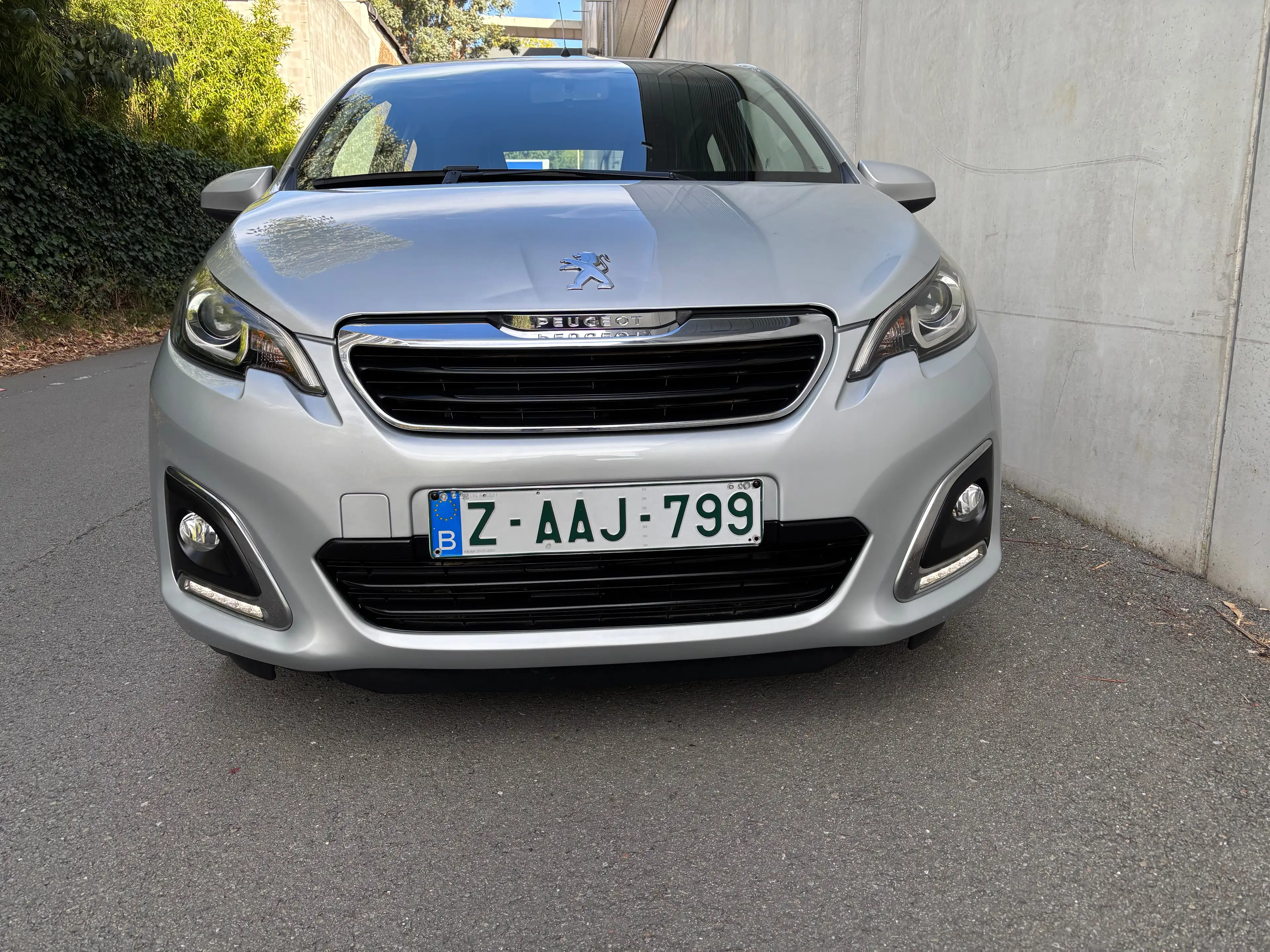 Peugeot 108 Automatique 1.0 VTi Access — photo 2