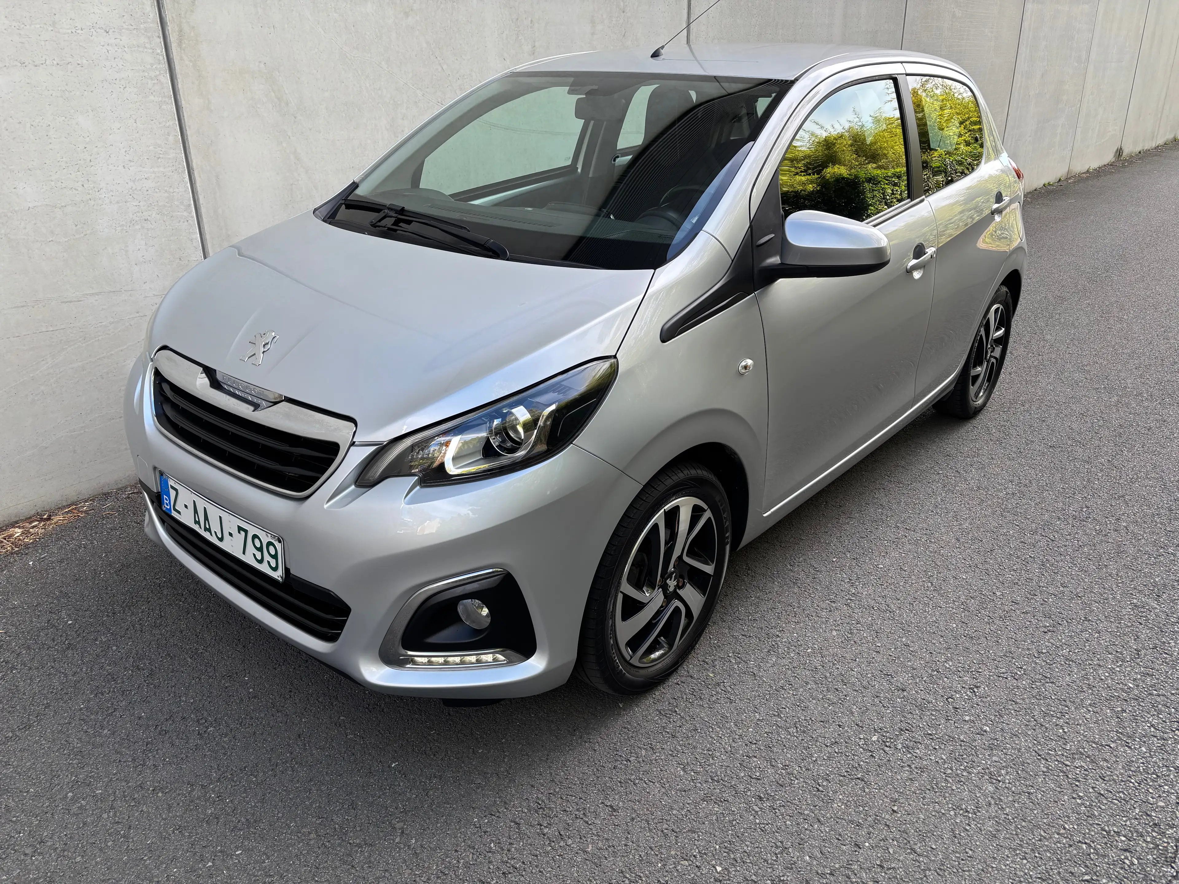 Peugeot 108 Automatique 1.0 VTi Access