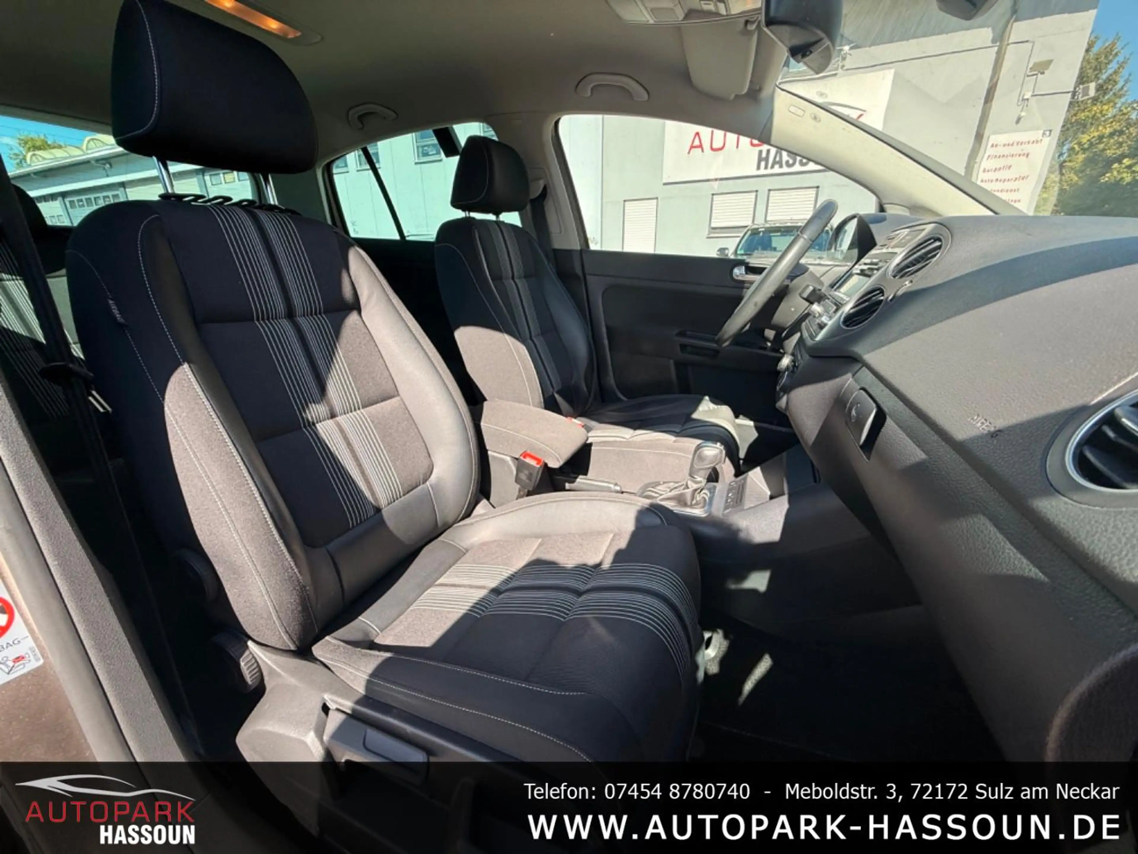 Volkswagen Golf Plus VI TÜV 03/28 GGG 1.Hand Match — photo 6